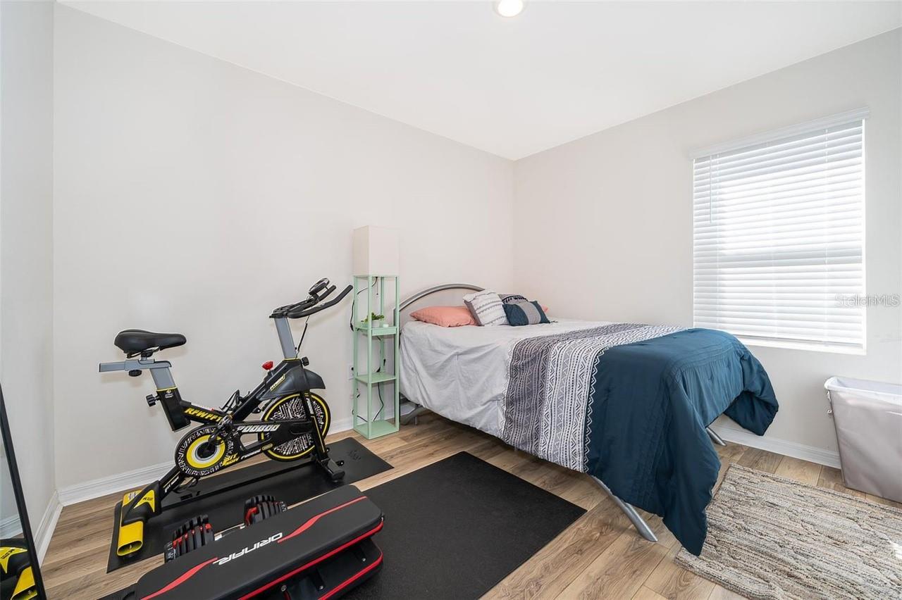 Image 16 of 22 For 834 Baylor Drive