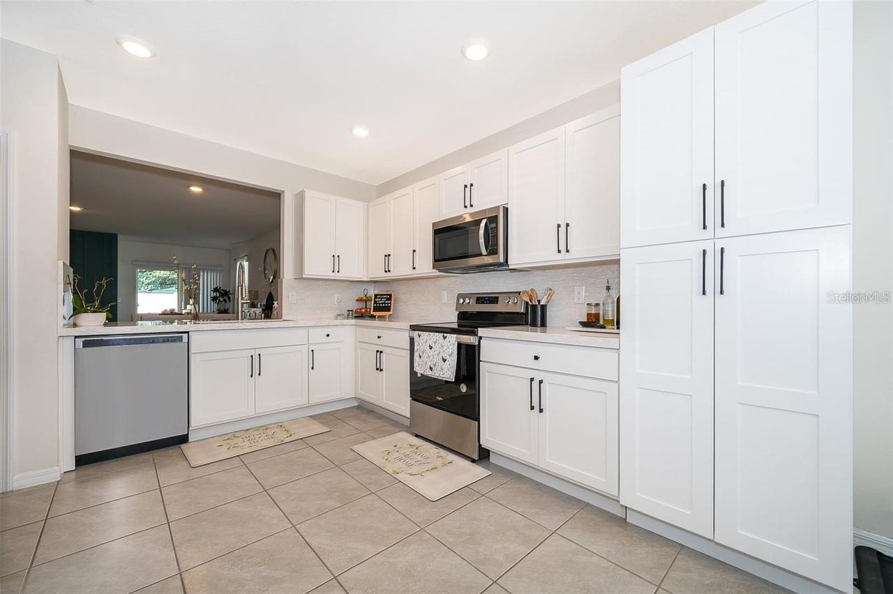Image 8 of 22 For 834 Baylor Drive