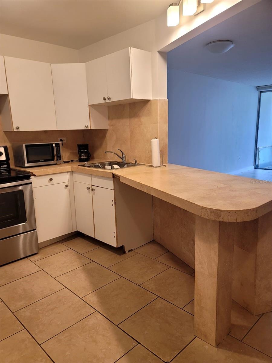 Image 2 of 17 For 1690 191st Street 315
