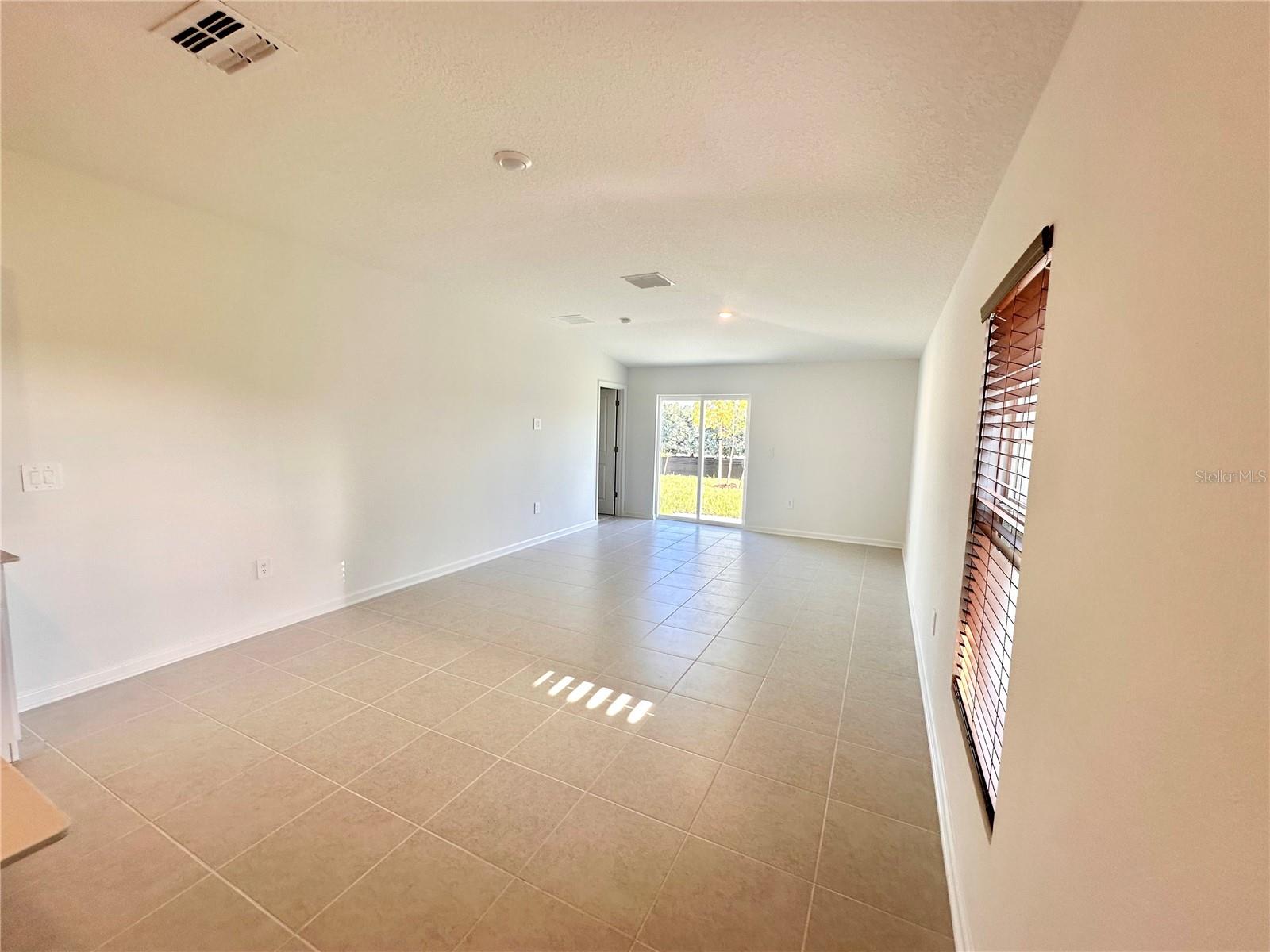Image 6 of 13 For 2199 Chris Drive