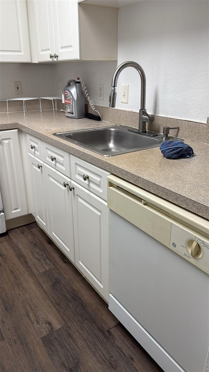 Image 12 of 25 For 3391 Kirkman Road 1216