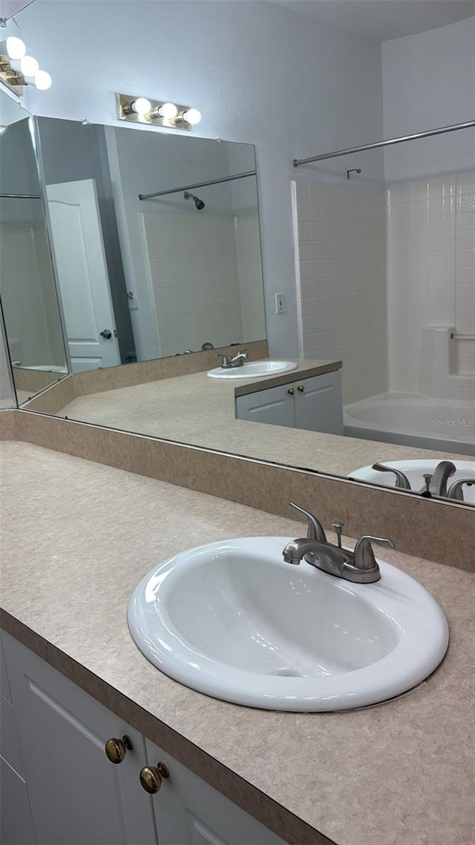 Image 20 of 25 For 3391 Kirkman Road 1216