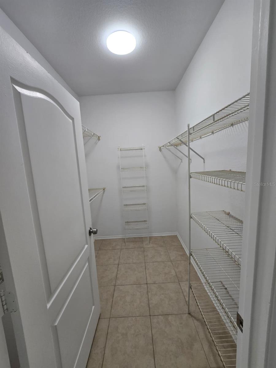 Image 4 of 25 For 3391 Kirkman Road 1216