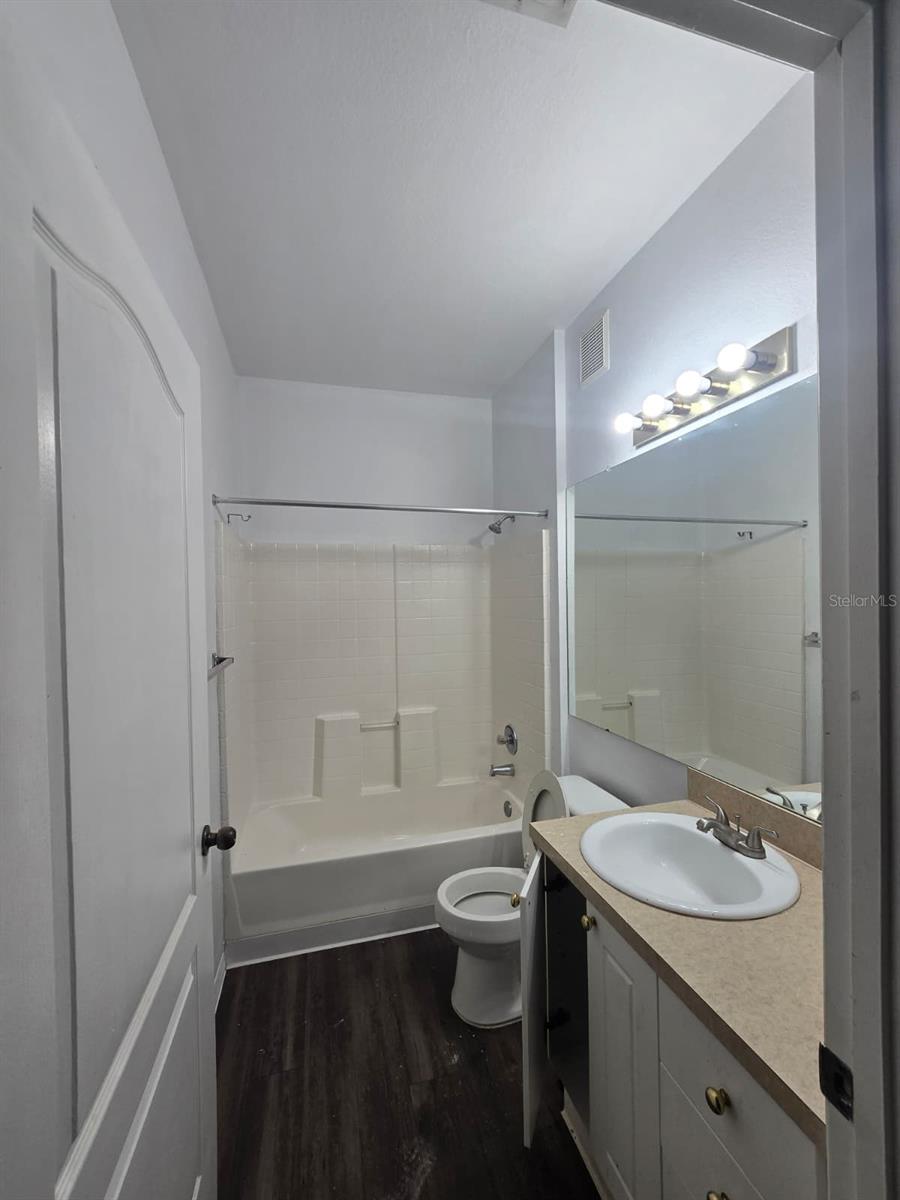 Image 5 of 25 For 3391 Kirkman Road 1216