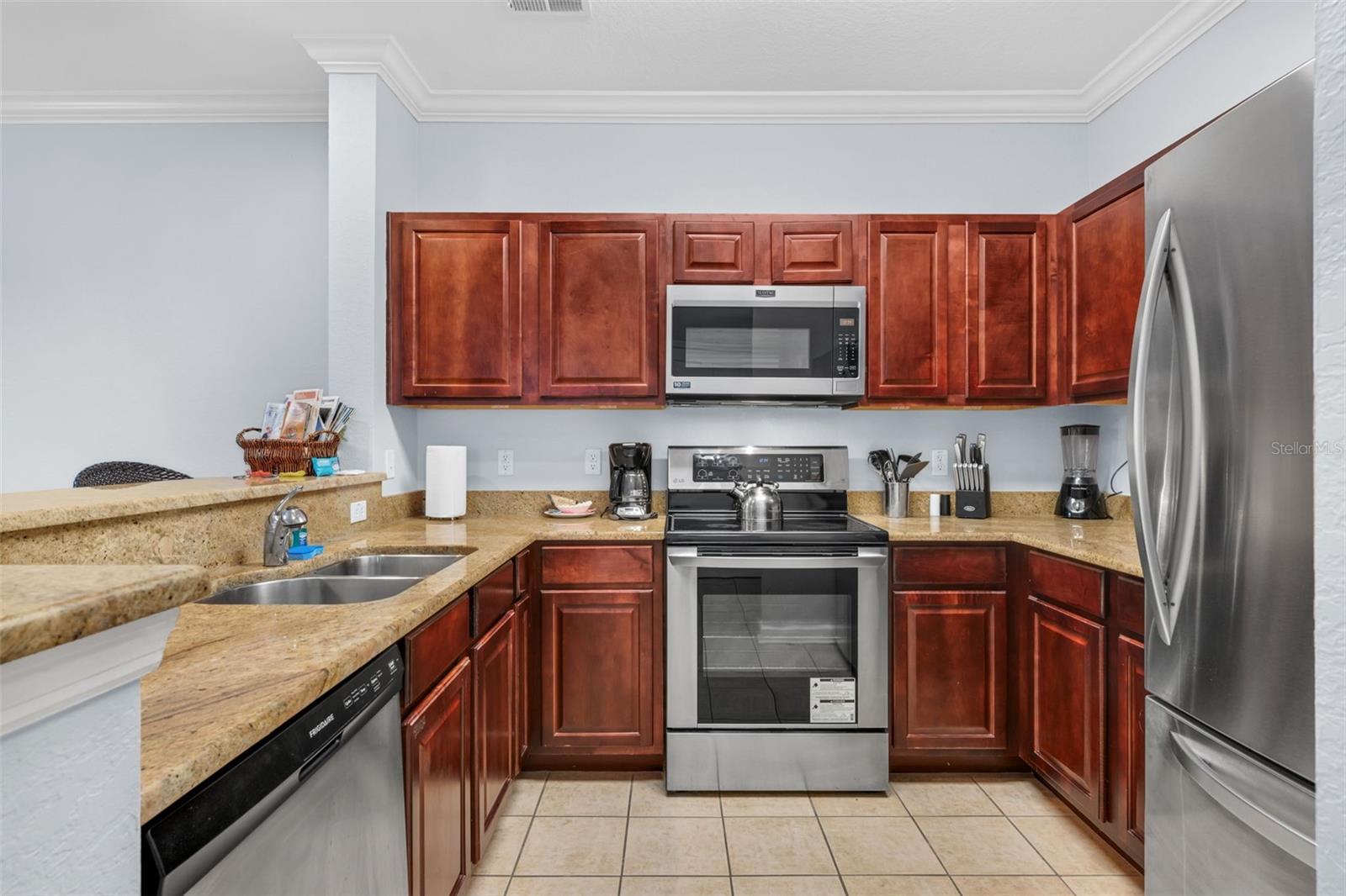 Image 13 of 57 For 8000 Tuscany Way 4305