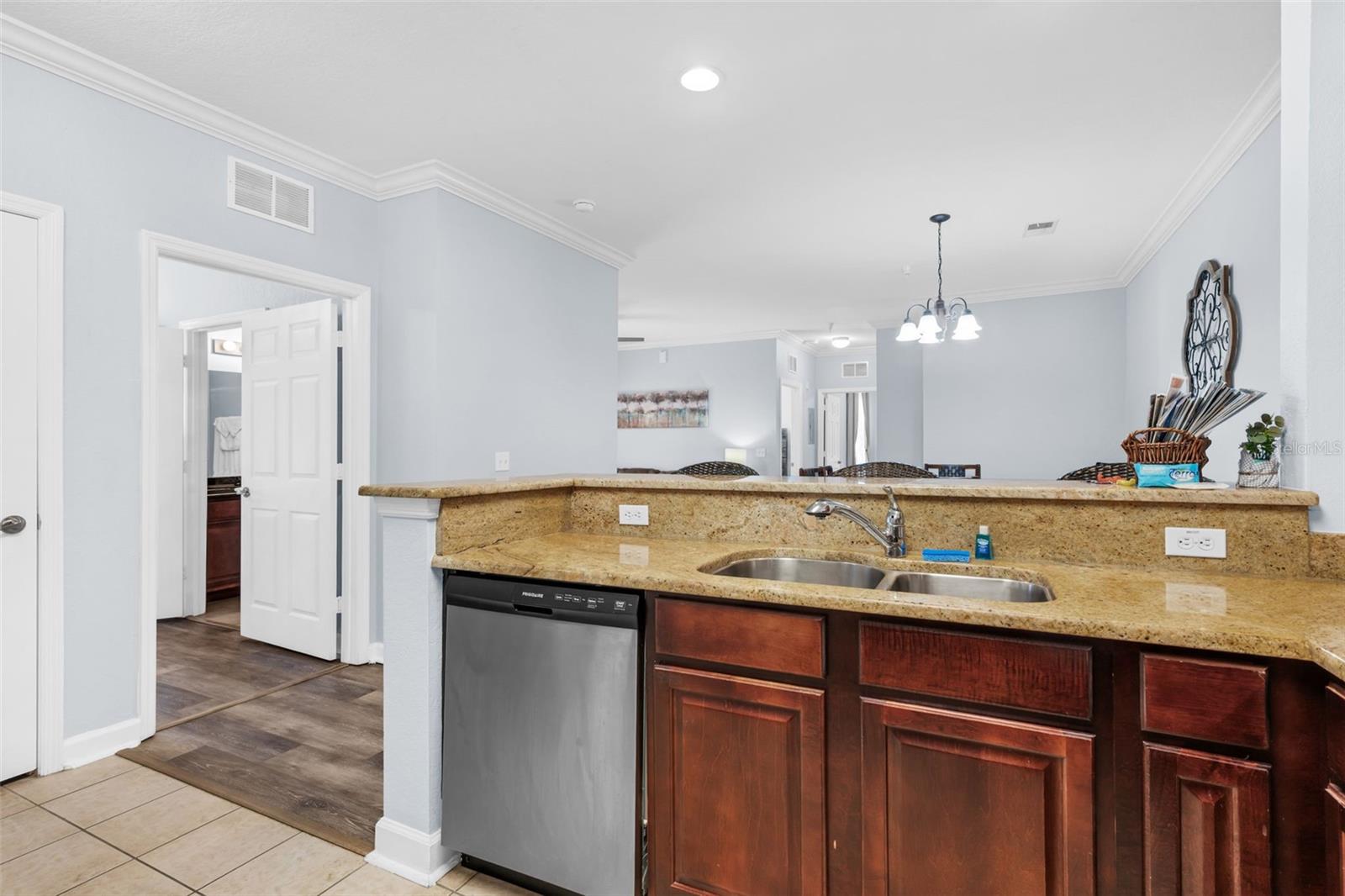 Image 15 of 57 For 8000 Tuscany Way 4305