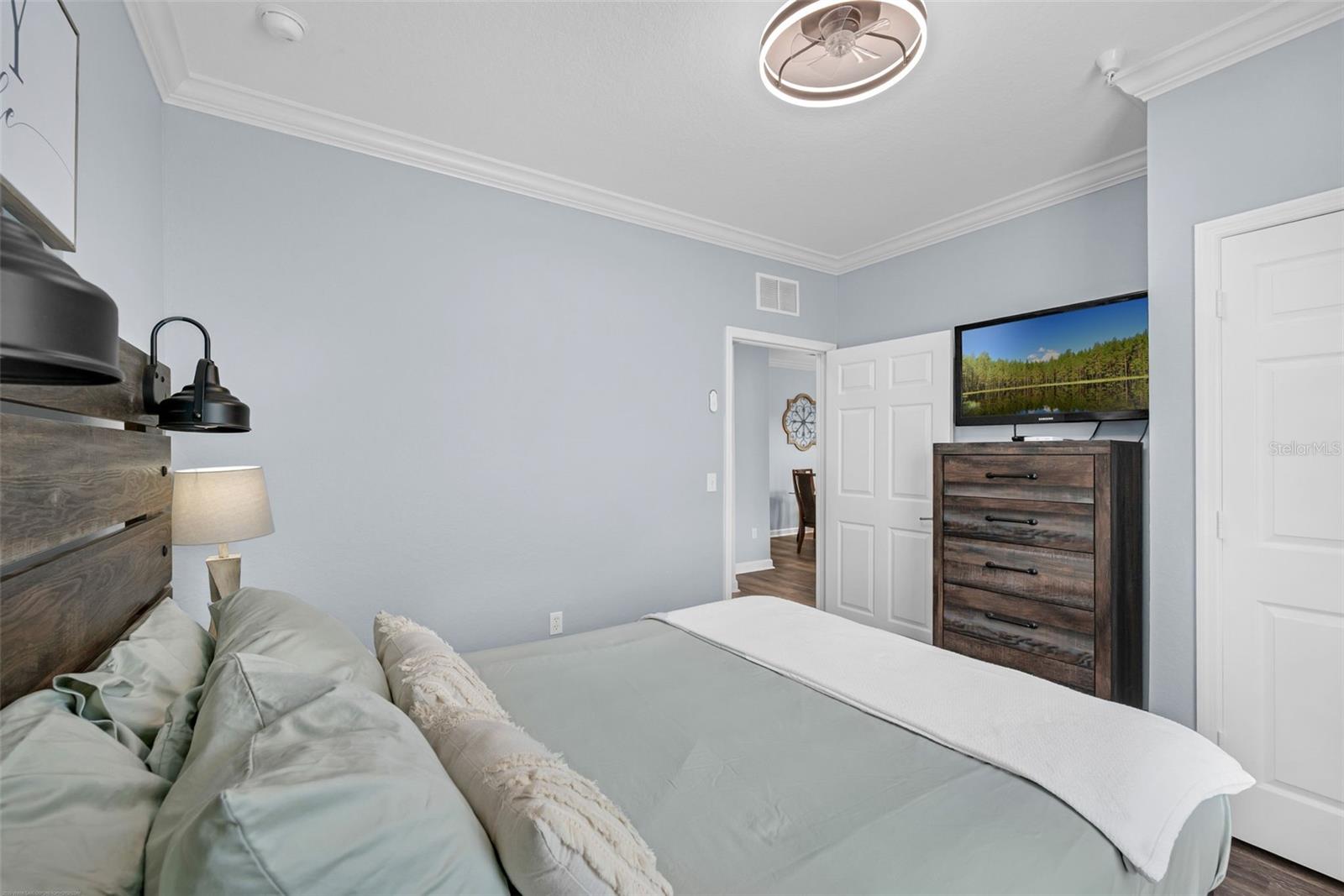 Image 17 of 57 For 8000 Tuscany Way 4305