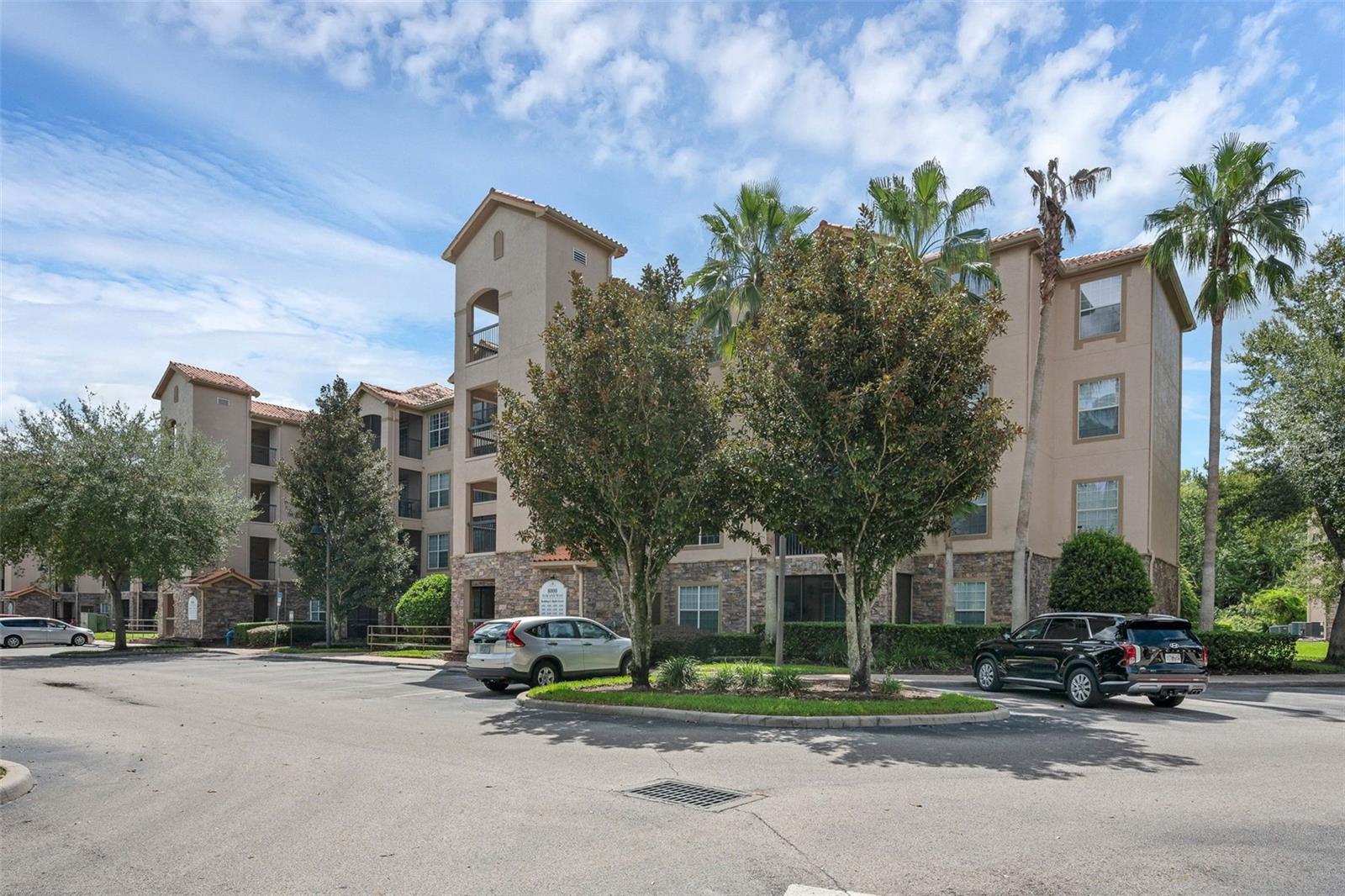 Image 4 of 57 For 8000 Tuscany Way 4305