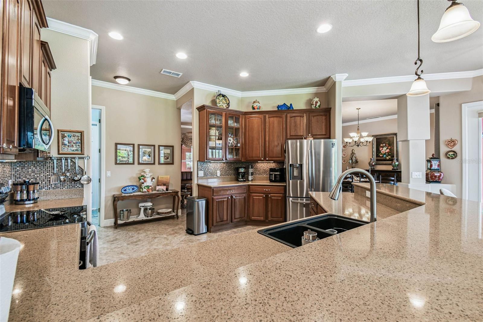 Image 16 of 63 For 541 Milano Road