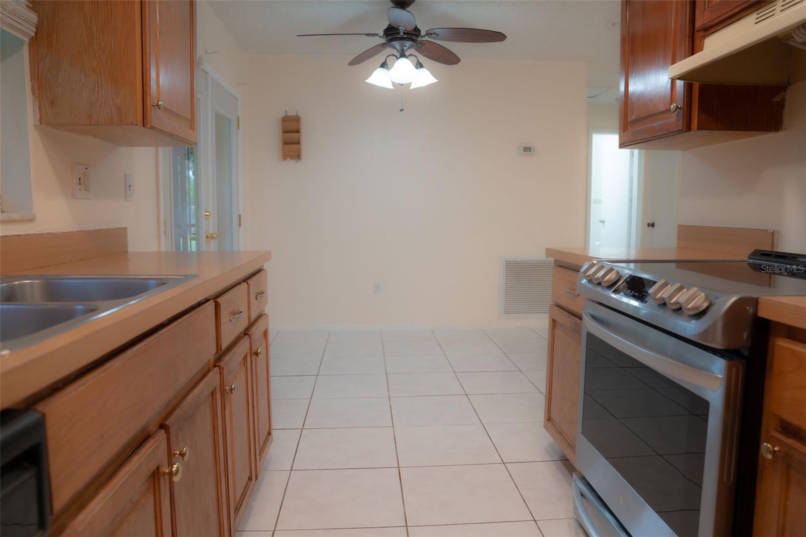 Image 6 of 19 For 6152 Bonnie Brook Boulevard
