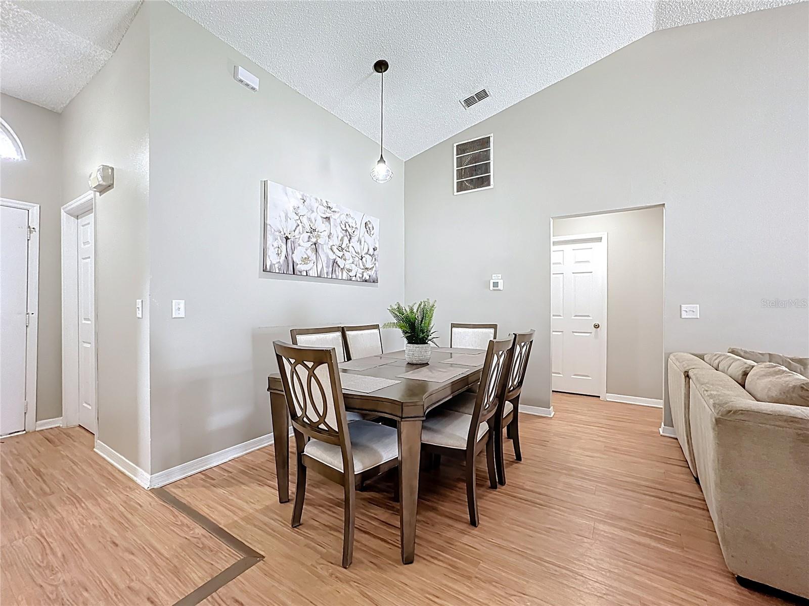 Image 13 of 50 For 17344 Silver Creek Court