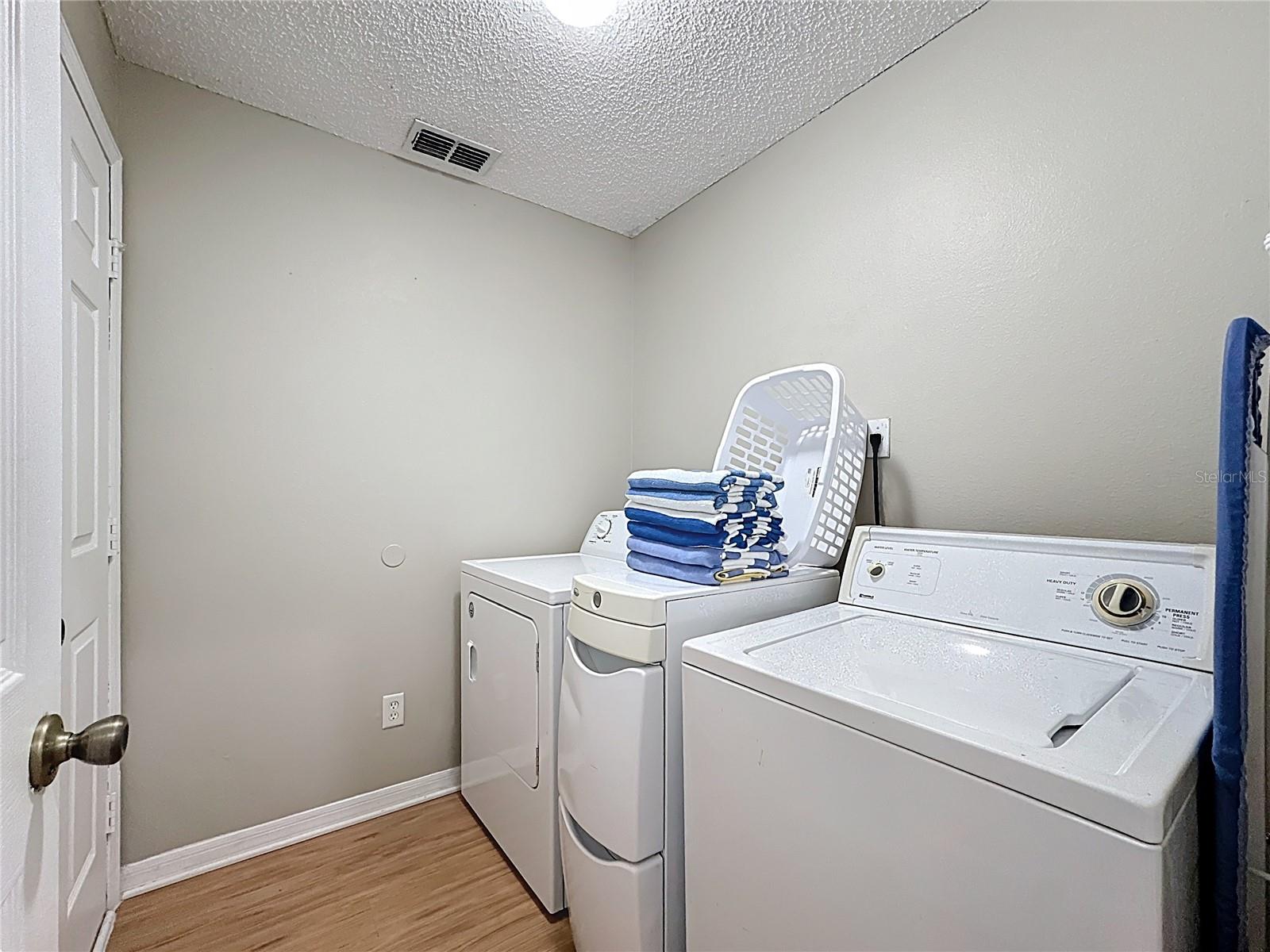 Image 34 of 50 For 17344 Silver Creek Court