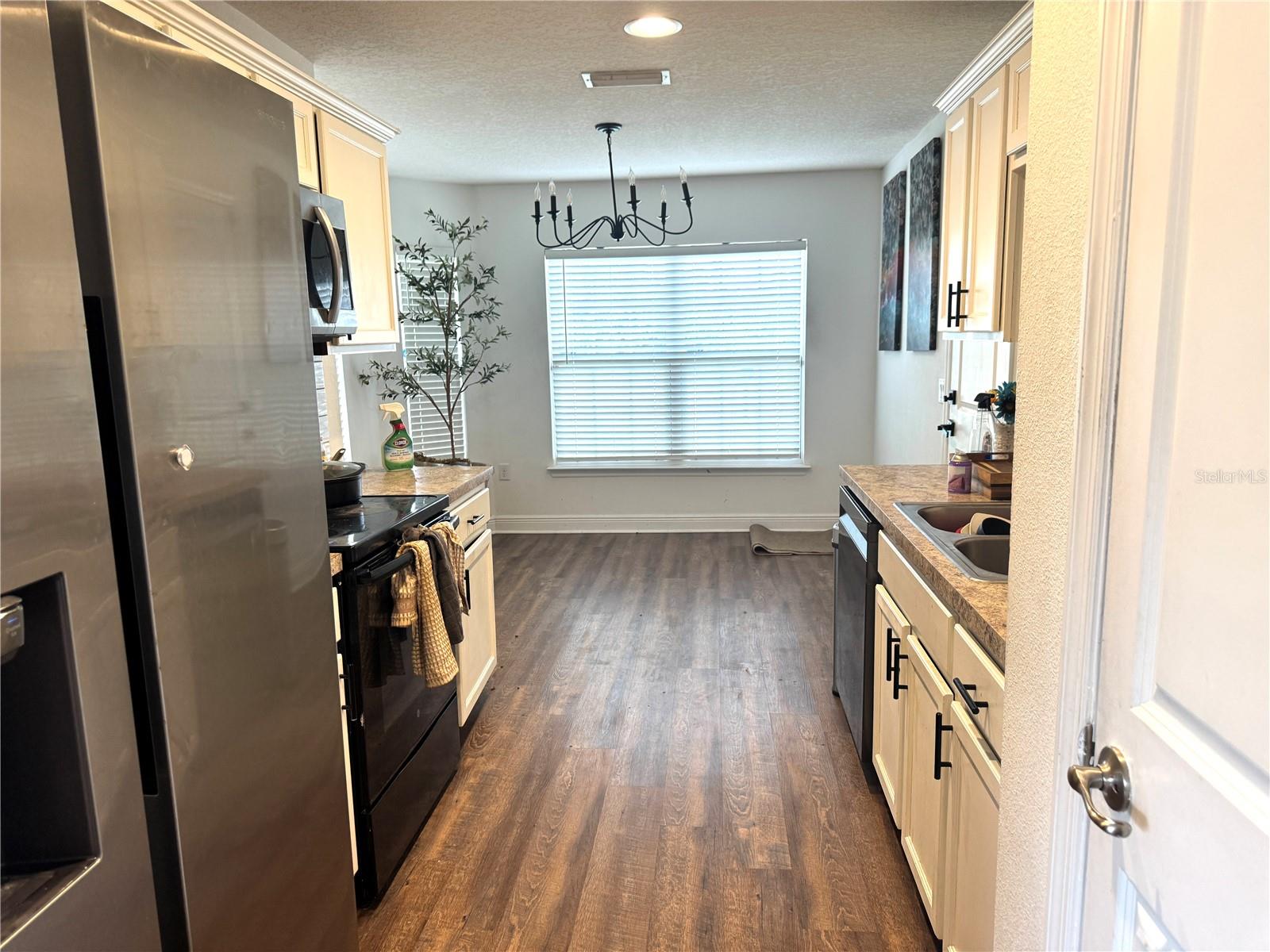 Image 10 of 32 For 1191 Sabine Lane