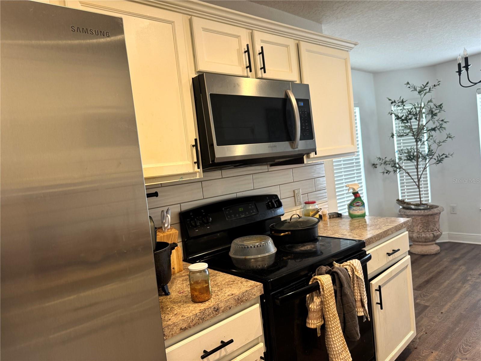 Image 11 of 32 For 1191 Sabine Lane