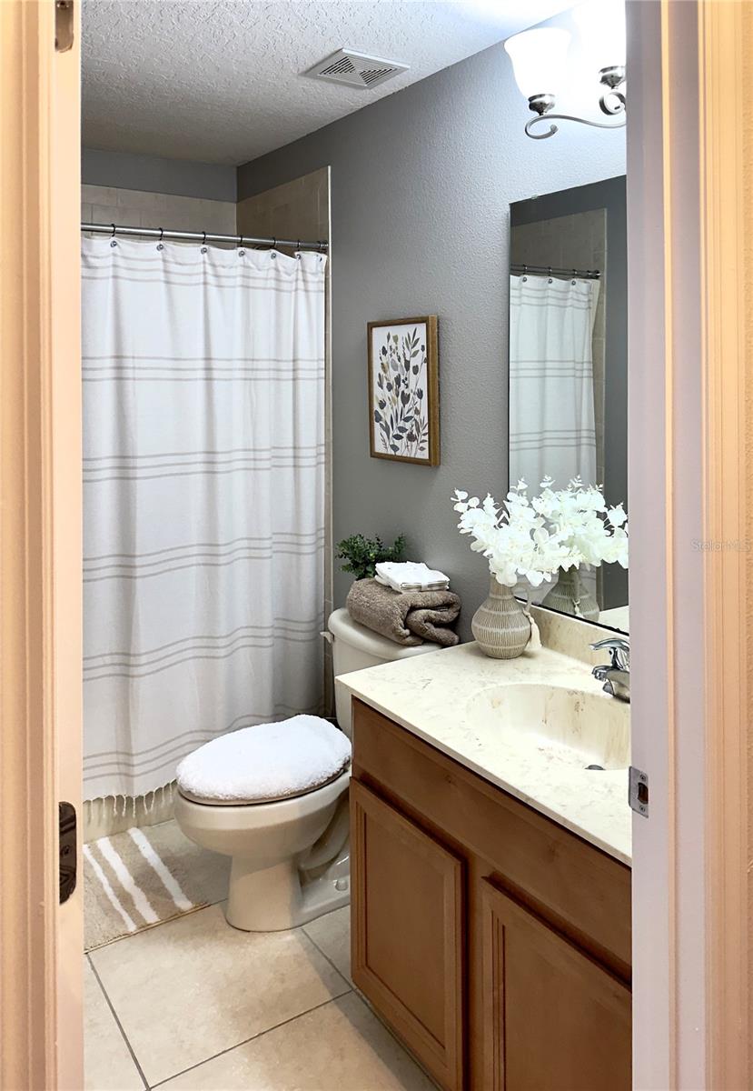Image 30 of 34 For 16044 Birchwood Way