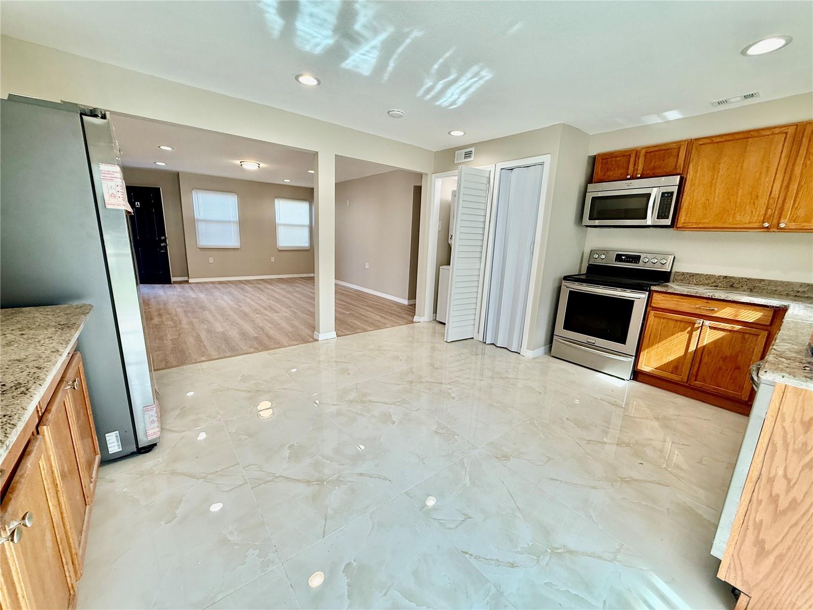 Image 4 of 15 For 2769 Lb Mcleod Road A