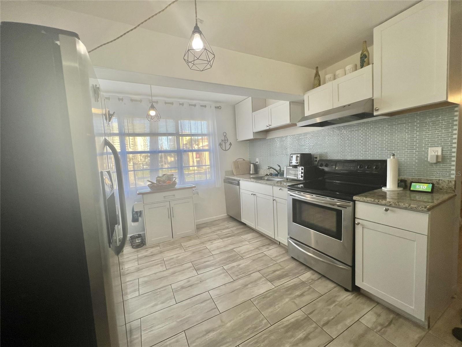 Image 6 of 15 For 124 Boynton Boulevard