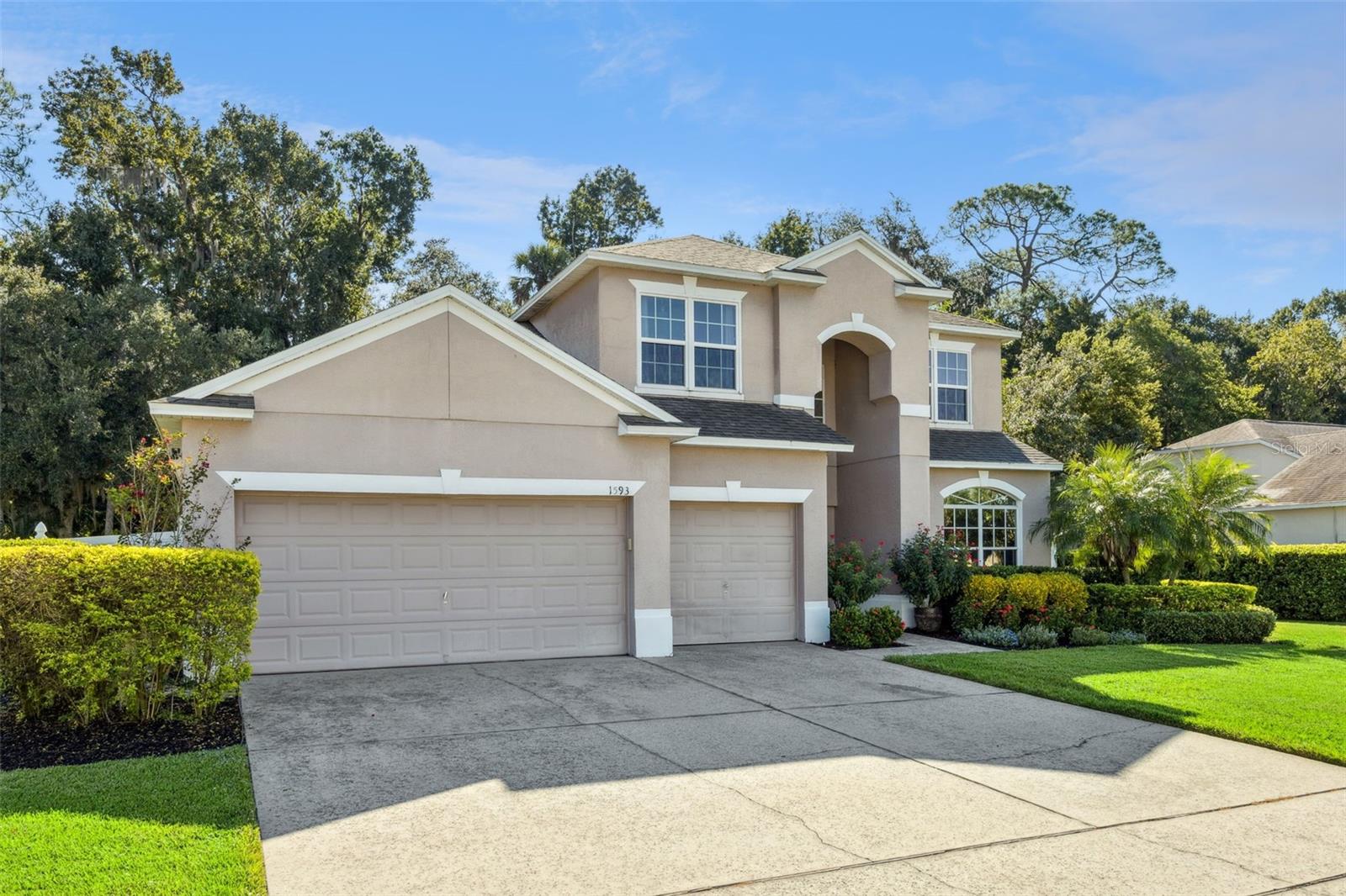 Image 2 of 54 For 1593 Silk Tree Circle