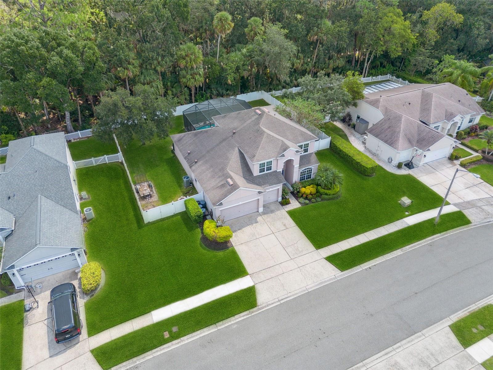 Image 4 of 54 For 1593 Silk Tree Circle