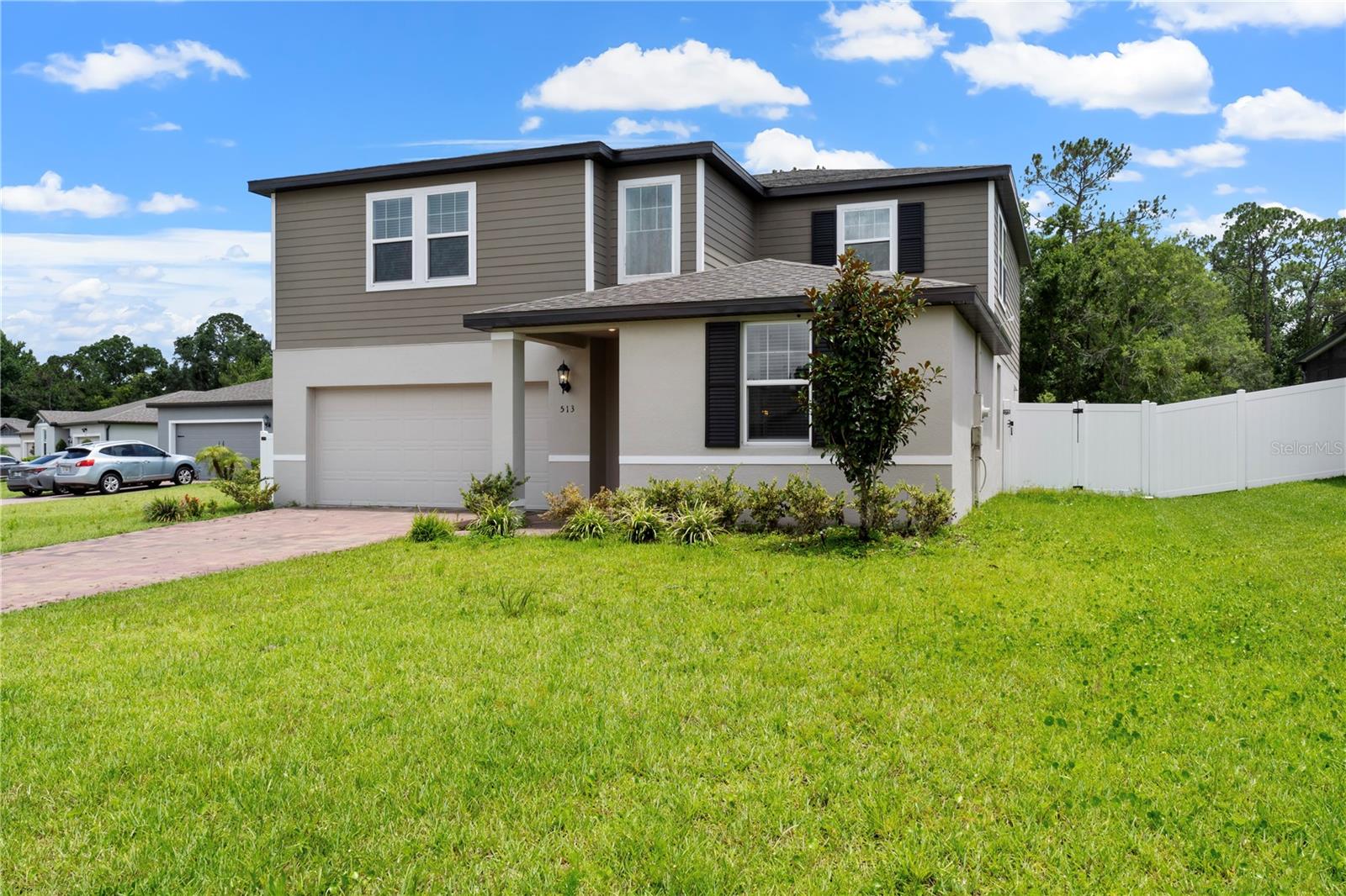Image 4 of 55 For 513 Vista Villages Boulevard