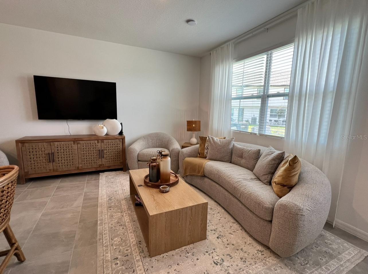 Image 5 of 17 For 742 Longboat Drive