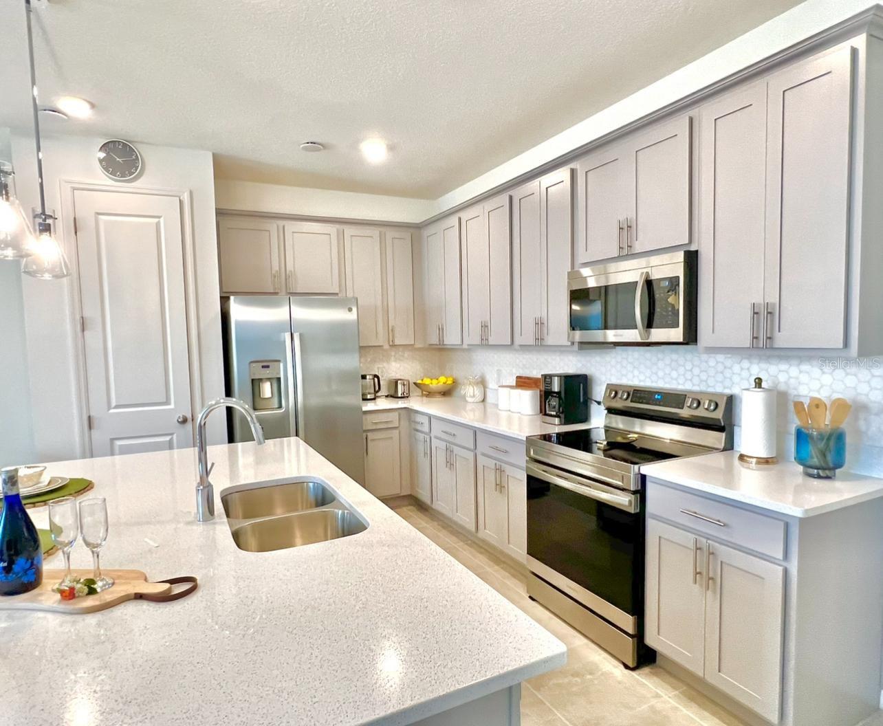 Image 9 of 17 For 742 Longboat Drive