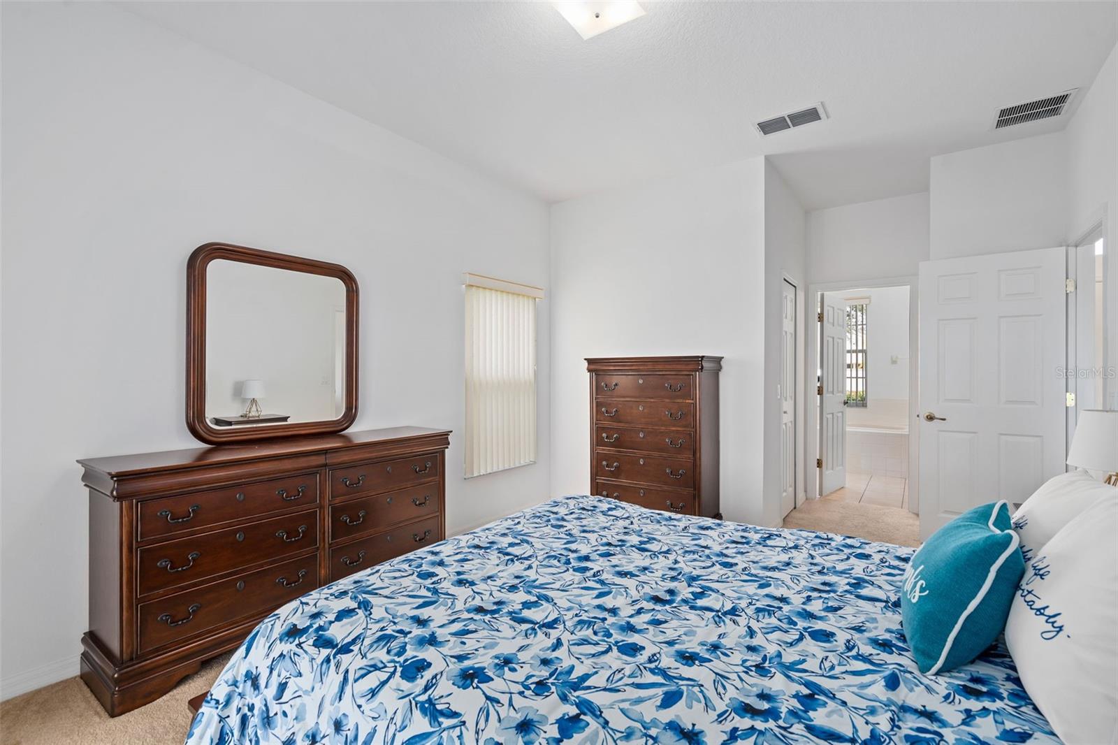 Image 19 of 28 For 3030 Winding Trail