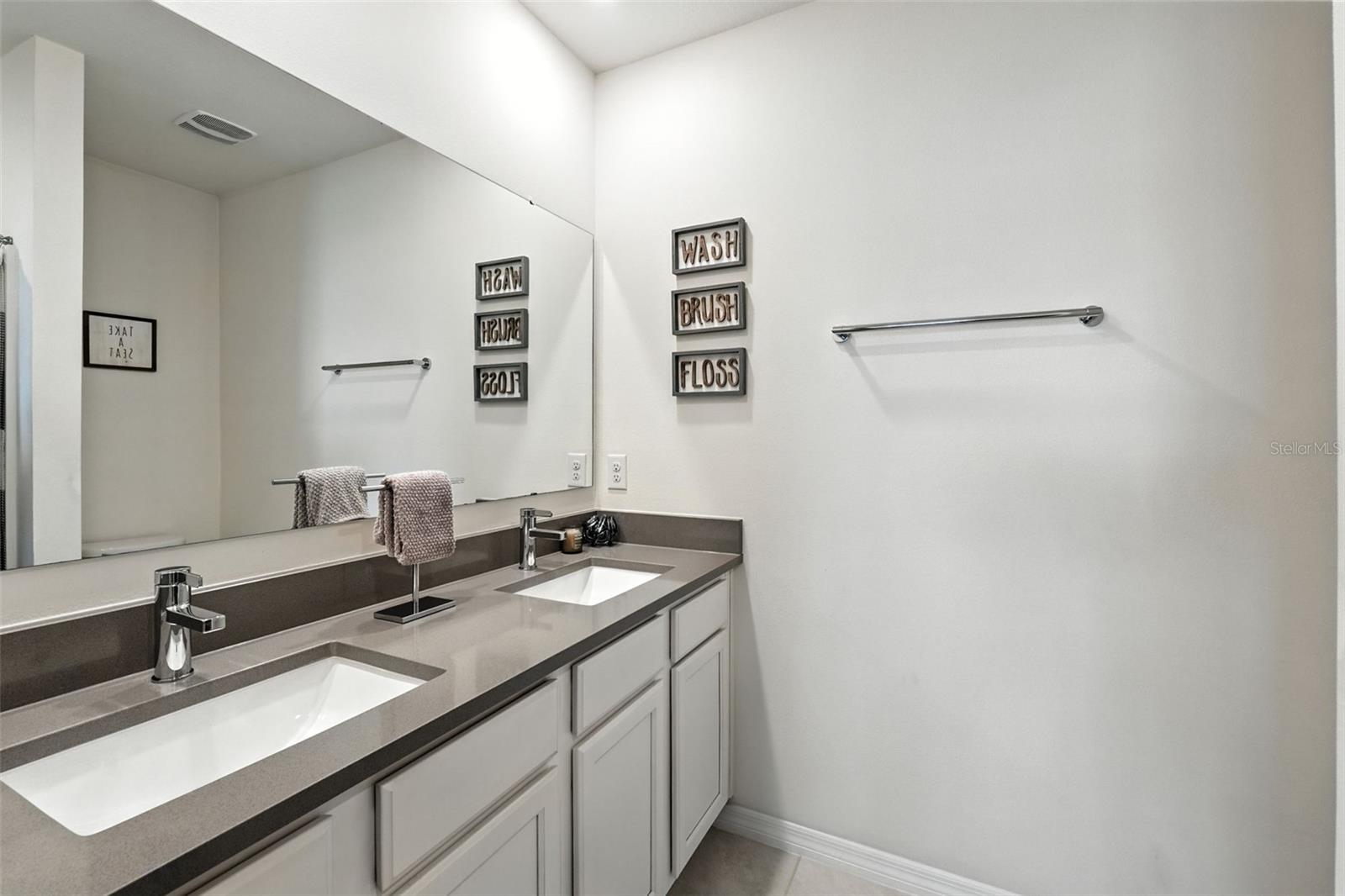 Image 23 of 47 For 4511 Blue Rock Drive