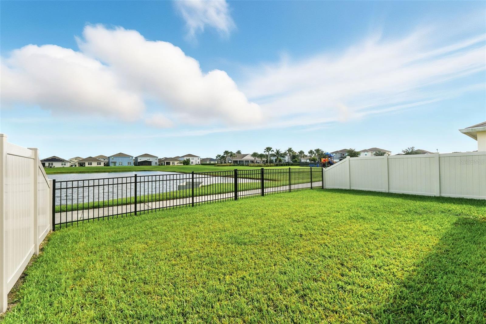 Image 34 of 47 For 4511 Blue Rock Drive