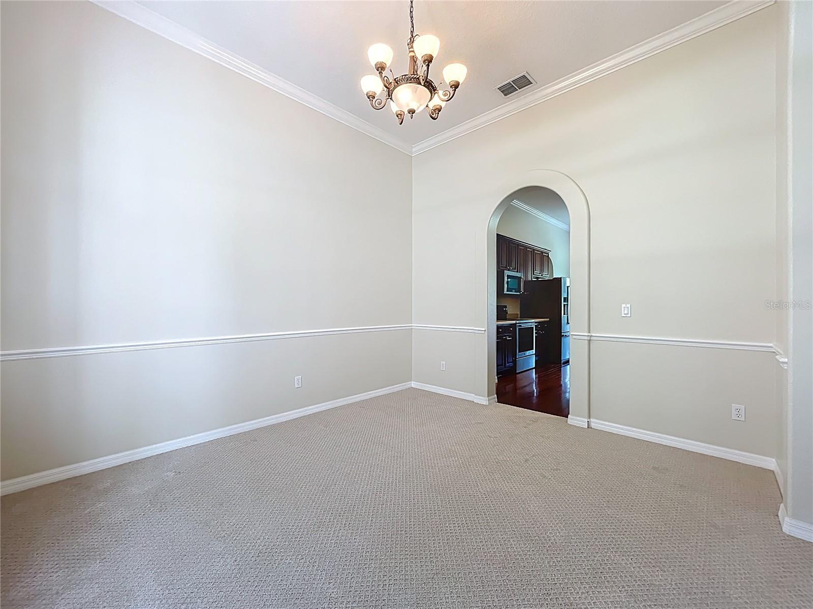 Image 17 of 82 For 10119 Tween Waters Street