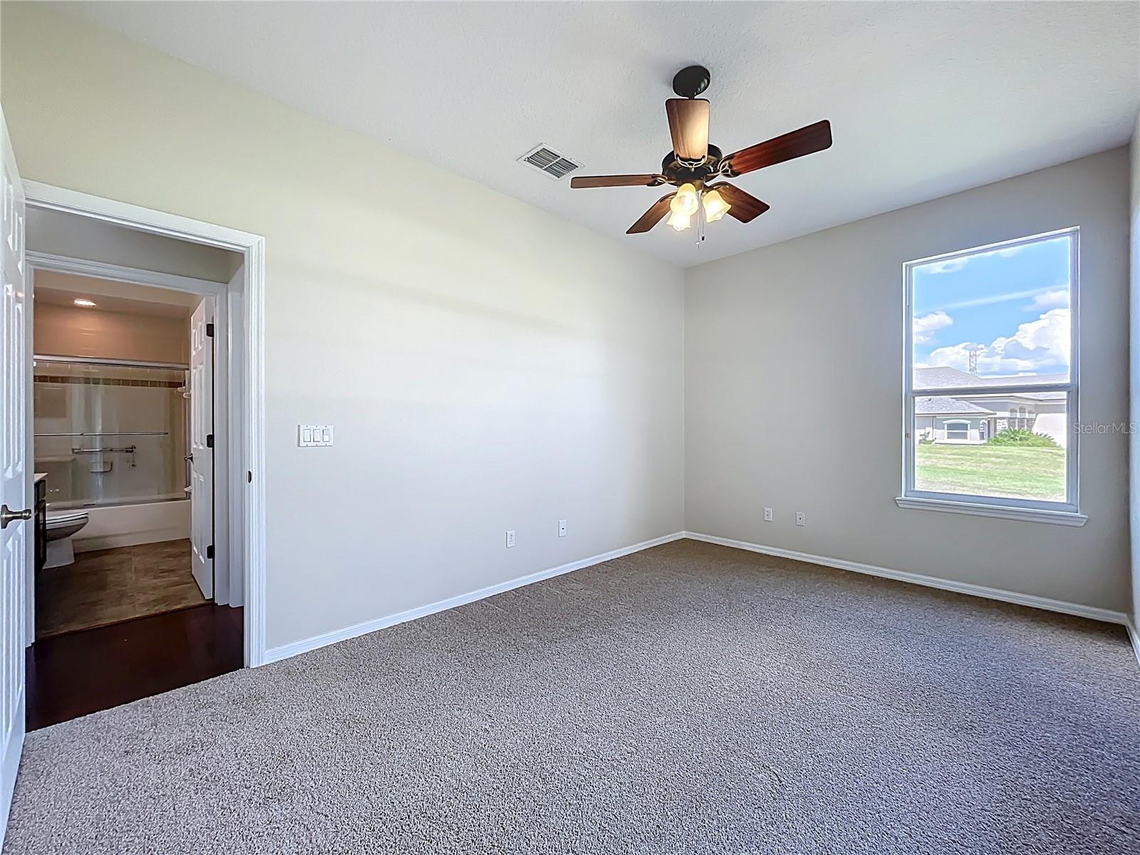 Image 39 of 82 For 10119 Tween Waters Street