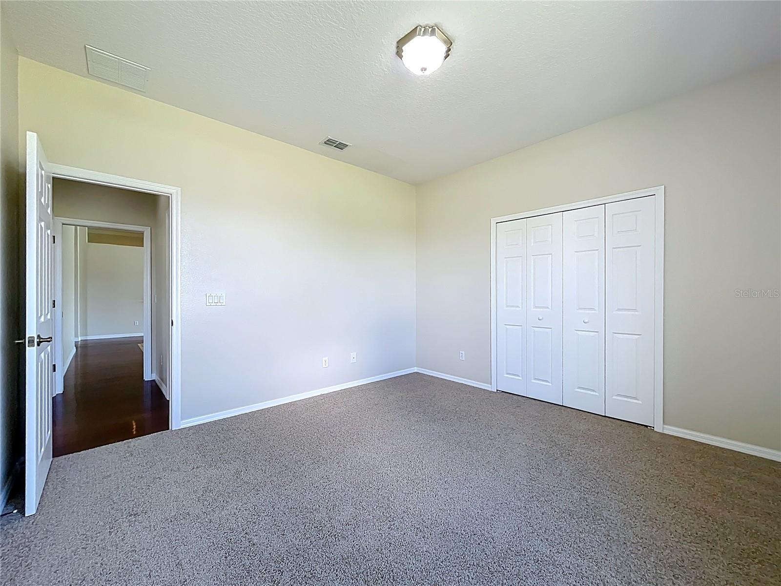 Image 43 of 82 For 10119 Tween Waters Street