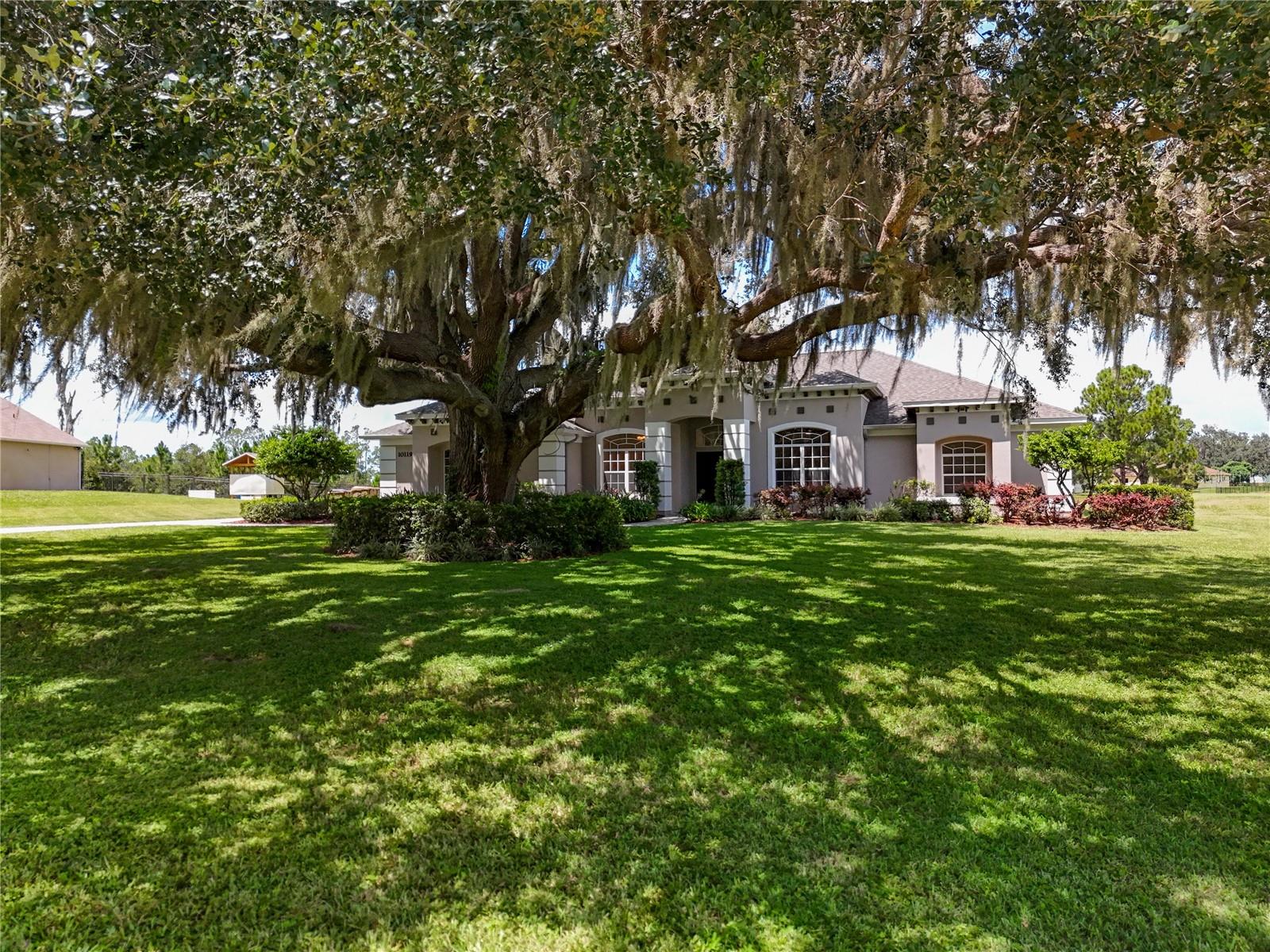 Image 6 of 82 For 10119 Tween Waters Street