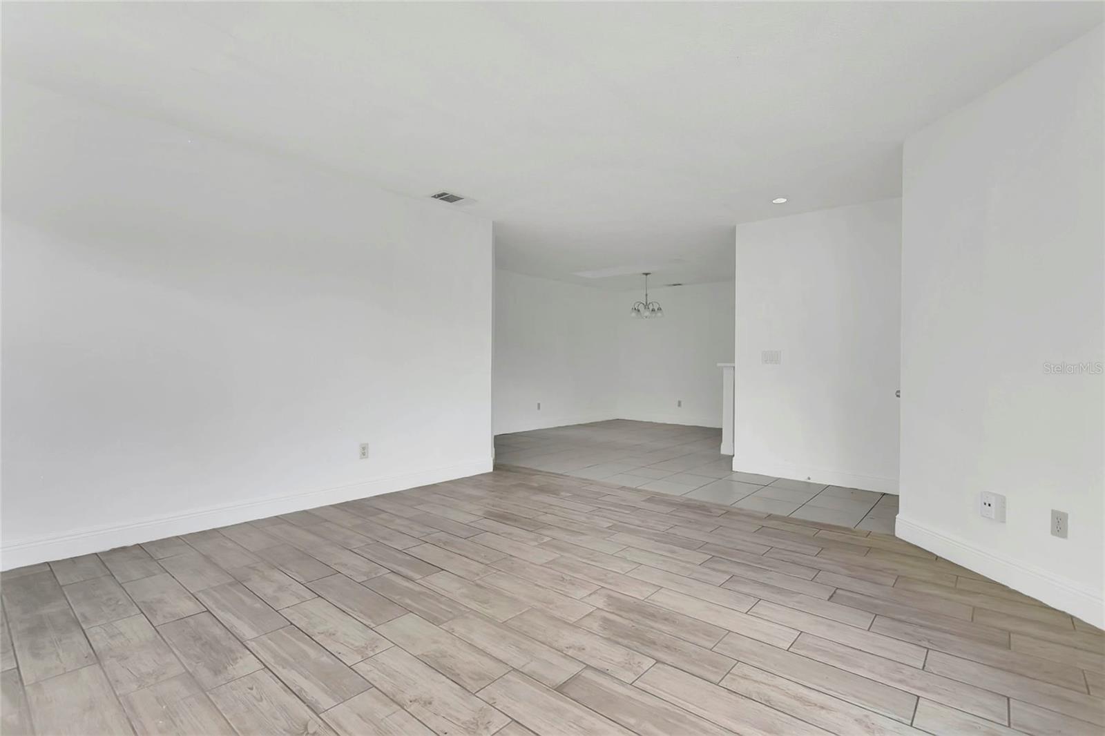 Image 4 of 31 For 2336 Turpin Drive