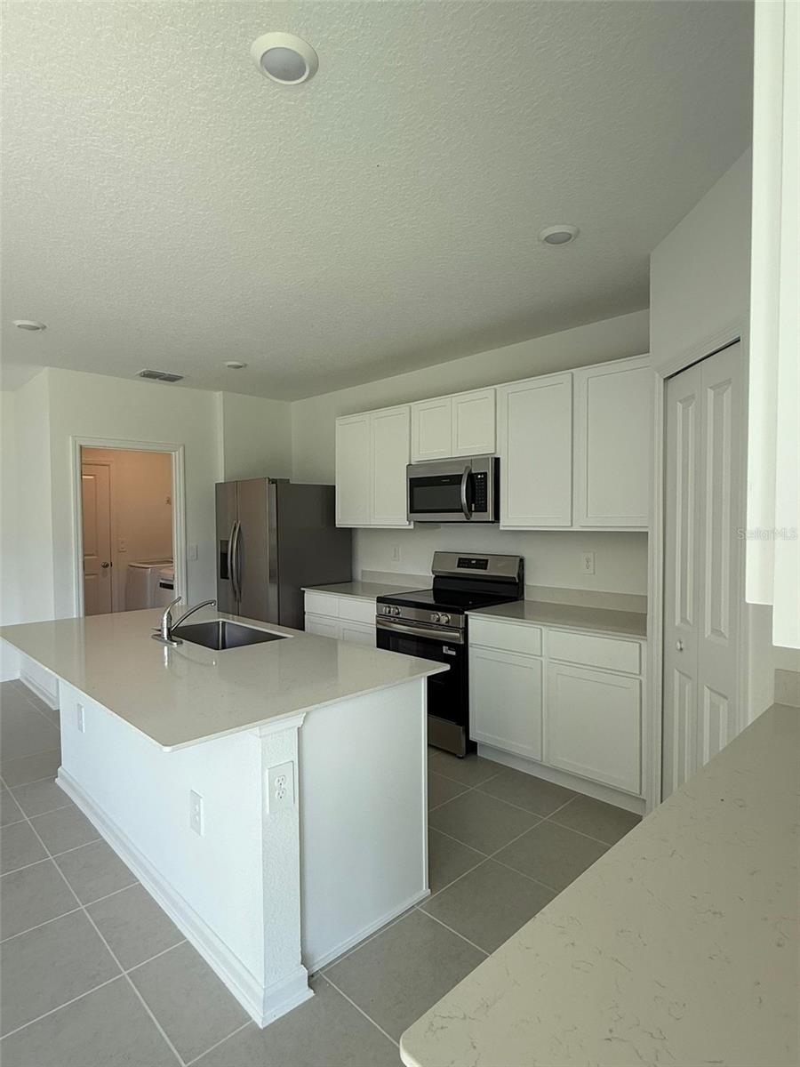 Image 3 of 18 For 3767 Bergamont Street