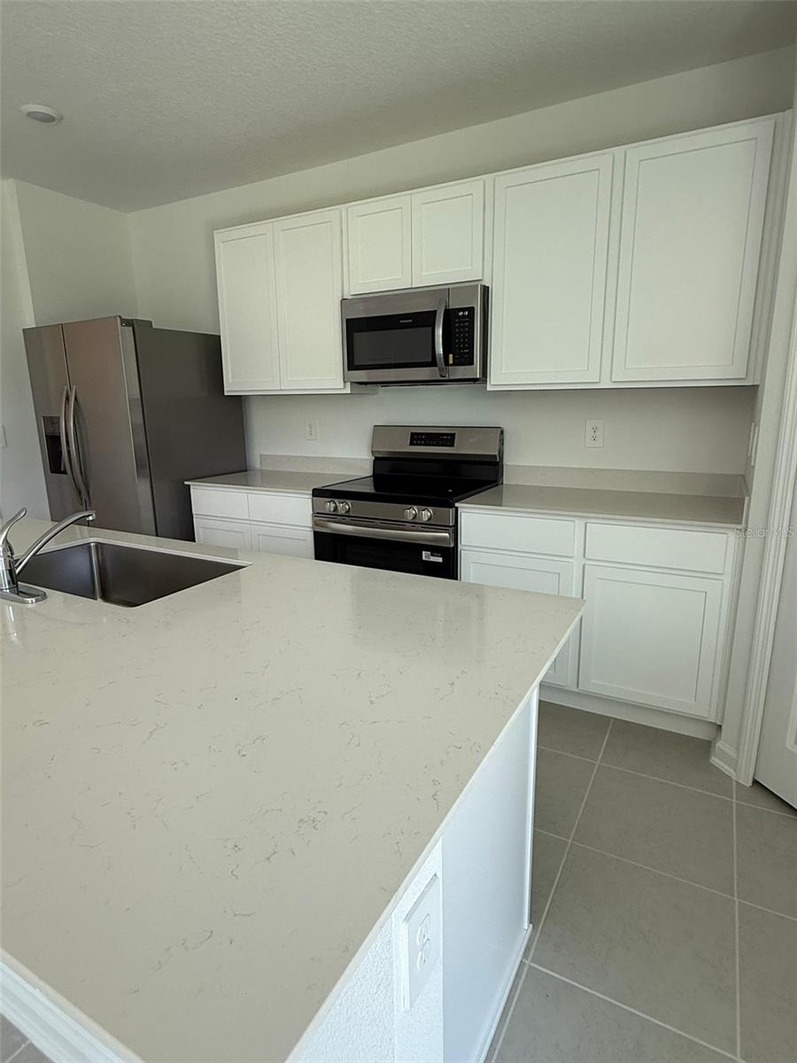 Image 4 of 18 For 3767 Bergamont Street