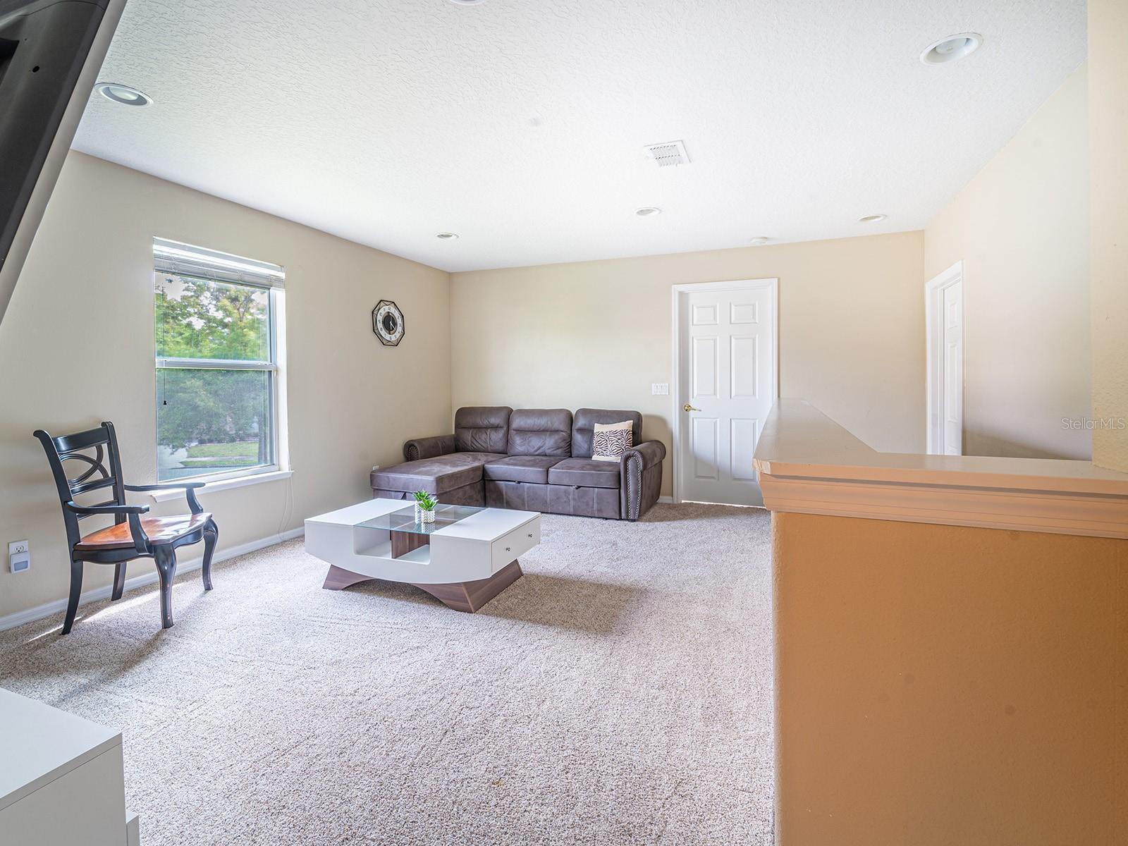 Image 34 of 73 For 7637 Saint Stephens Court