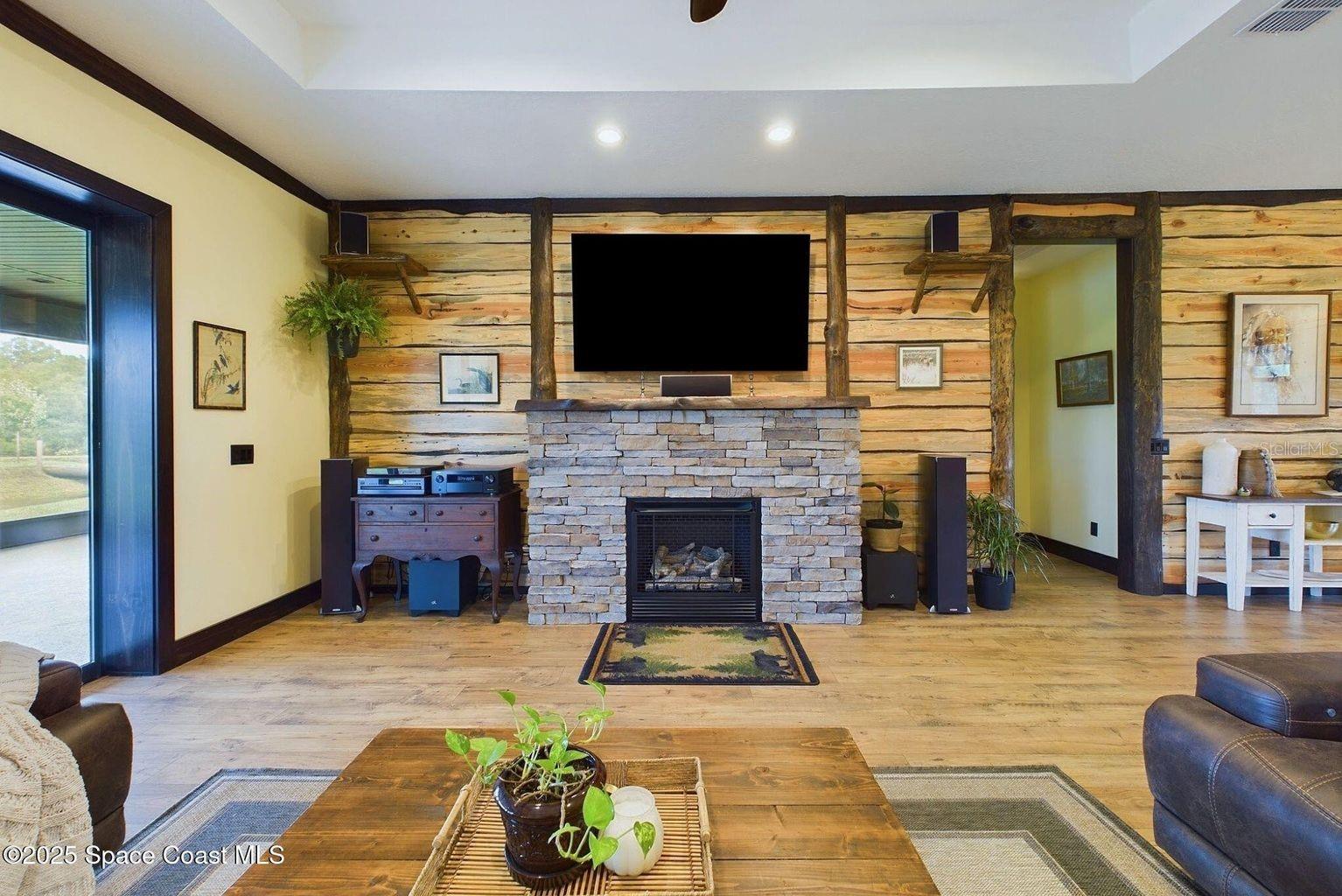 Image 10 of 38 For 7330 Crabgrass Road