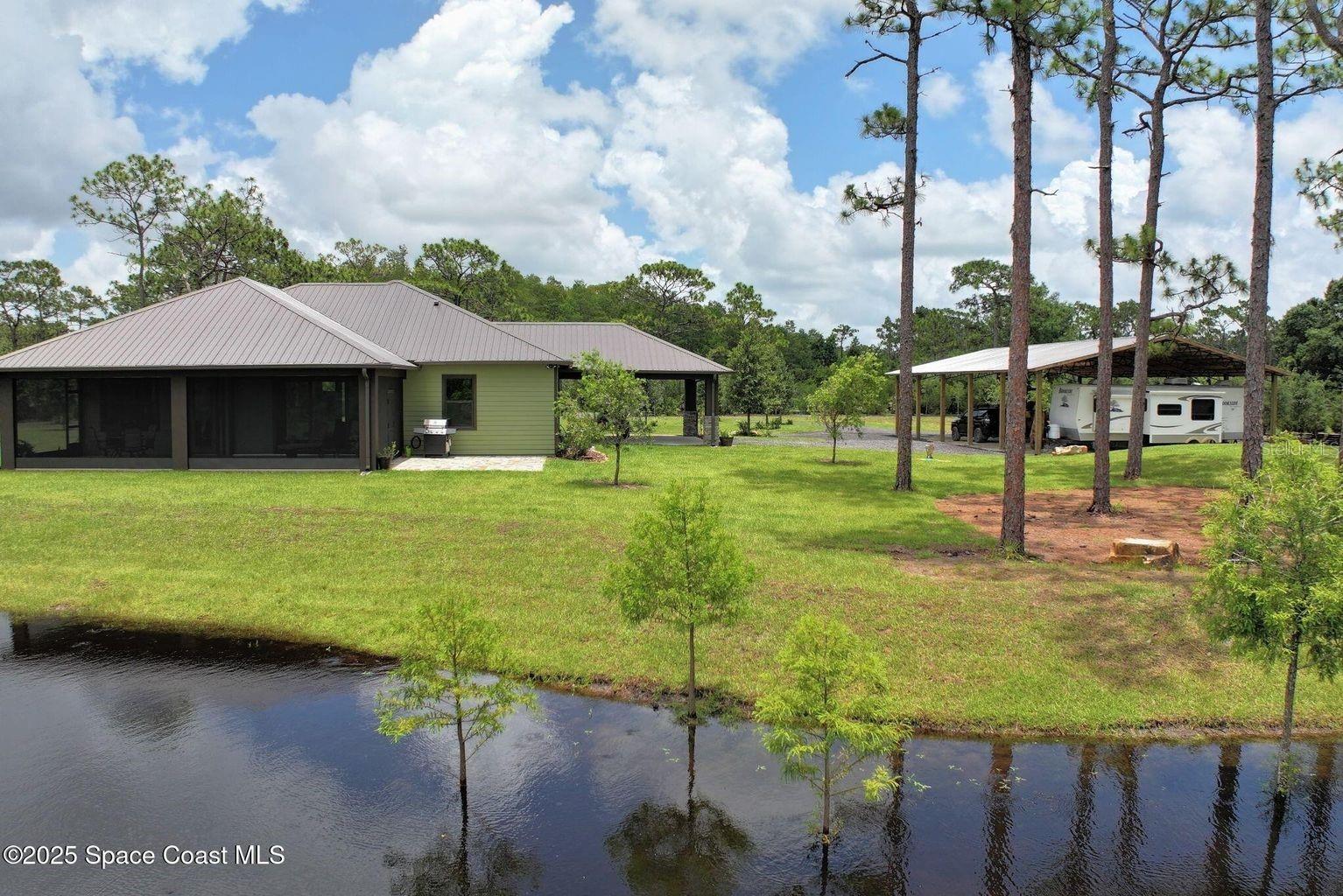 Image 16 of 38 For 7330 Crabgrass Road