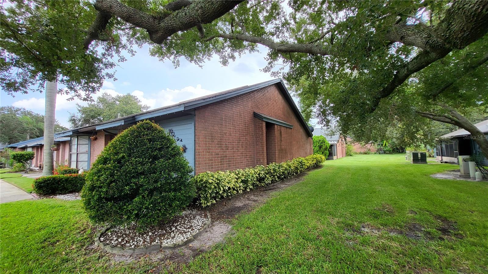 Image 2 of 30 For 2906 Squire Oak Court