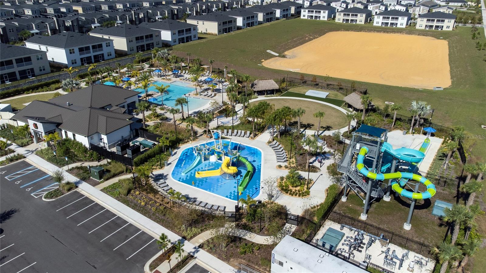 Image 34 of 42 For 8914 Fallen Oak Drive 377