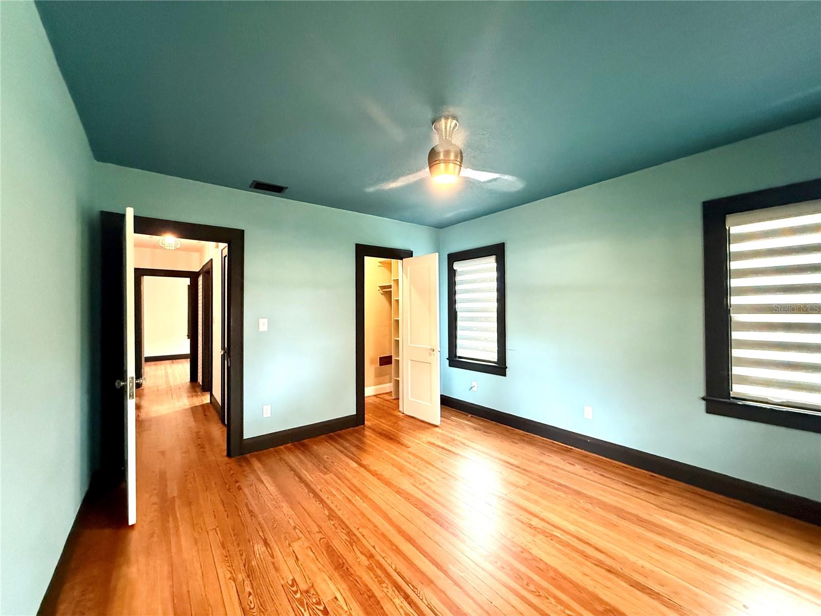Image 12 of 12 For 204 Harvard Street