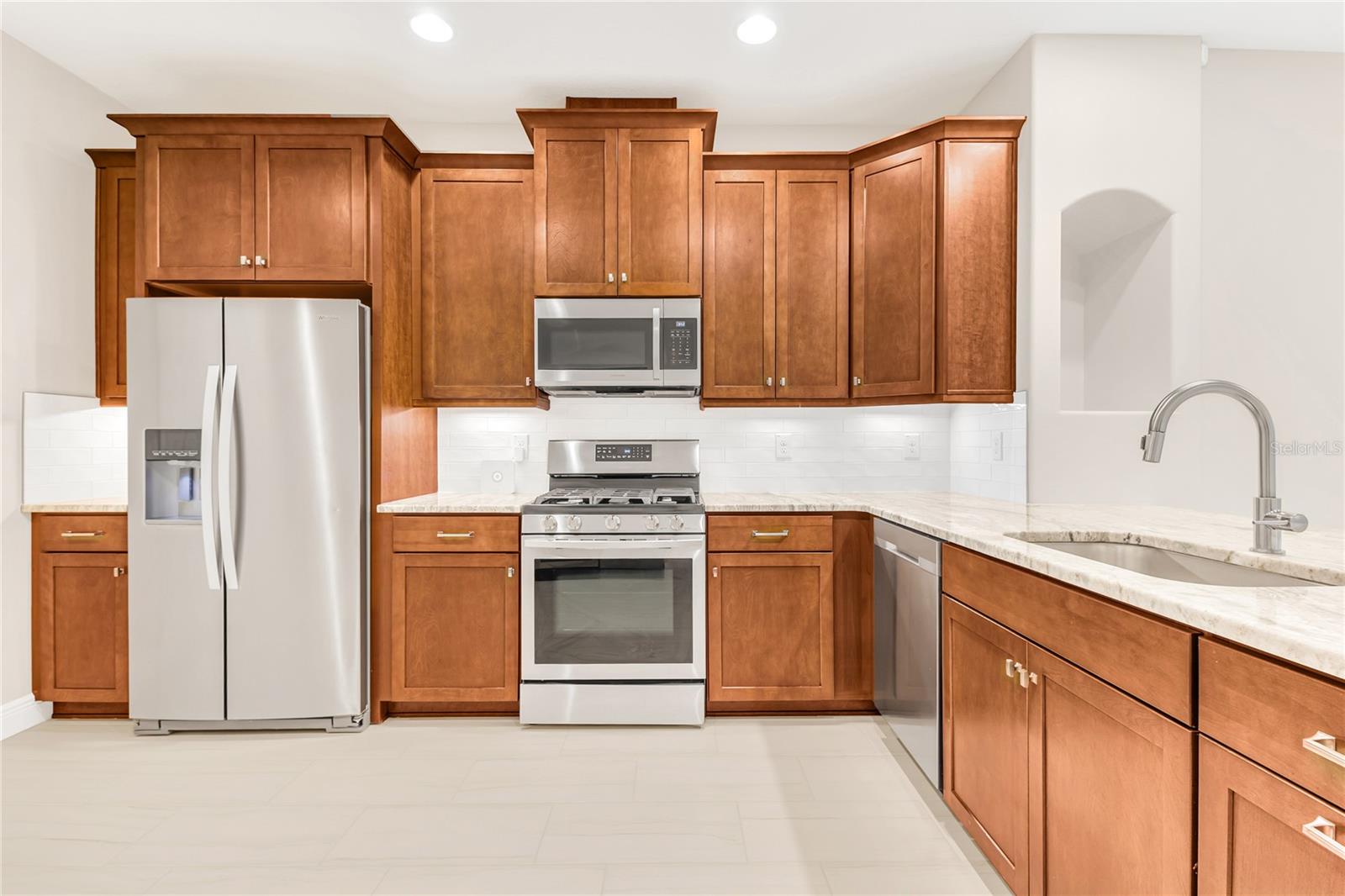 Image 4 of 28 For 2610 Addison Drive