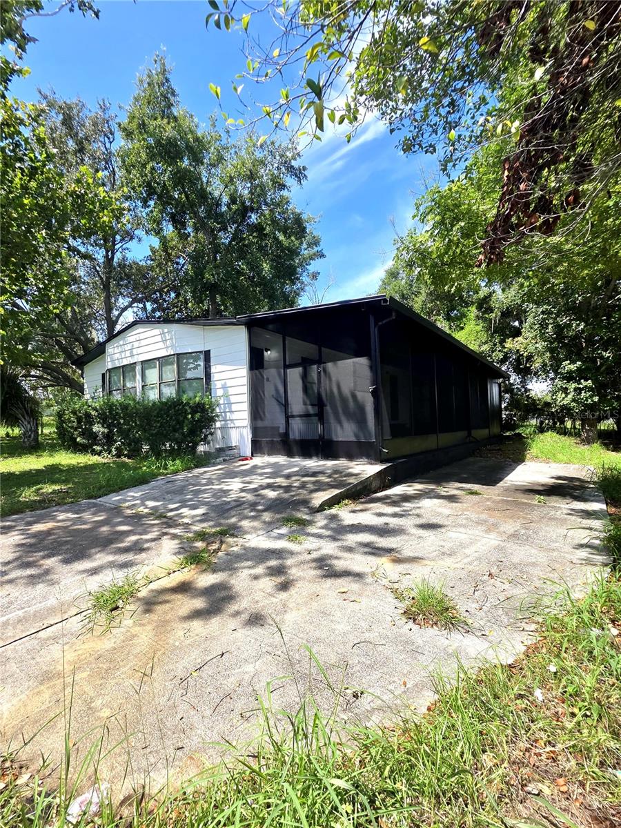 Image 44 of 55 For 16909 Bay Avenue