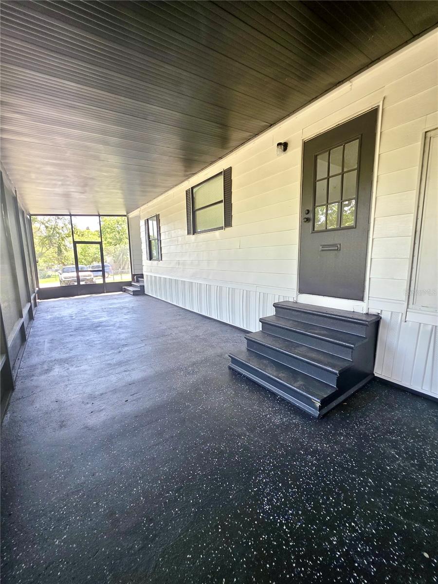 Image 6 of 55 For 16909 Bay Avenue