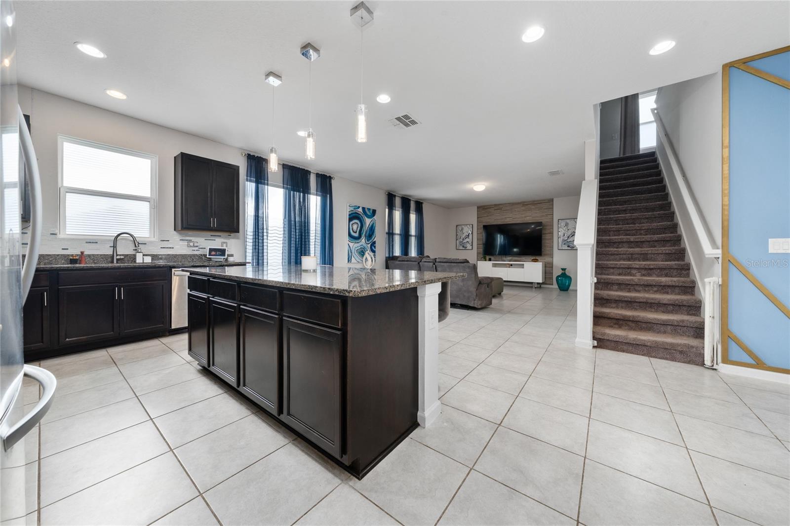 Image 15 of 49 For 1663 Gentle Breeze Drive