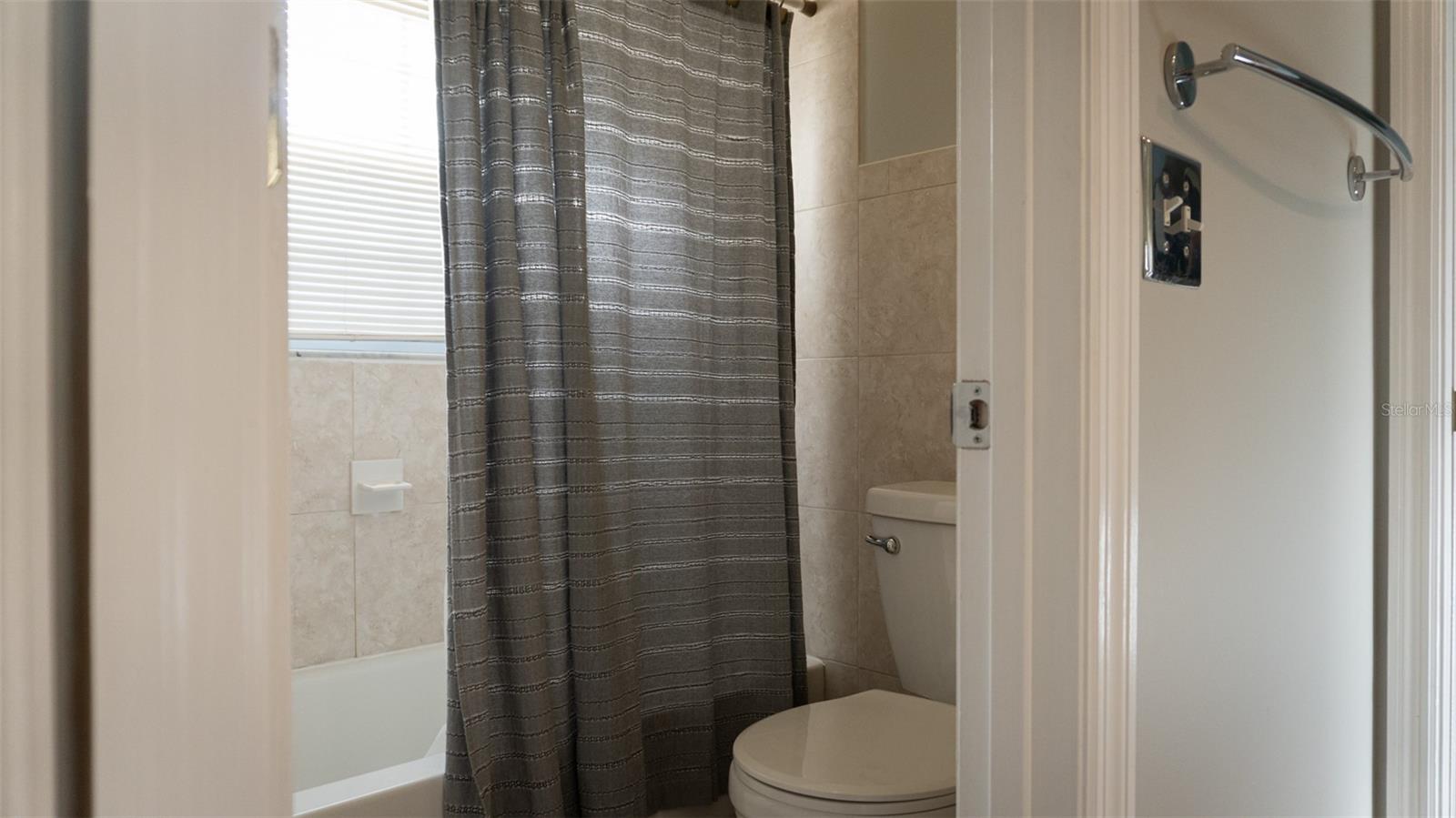 Image 21 of 28 For 3226 Oakpark Drive