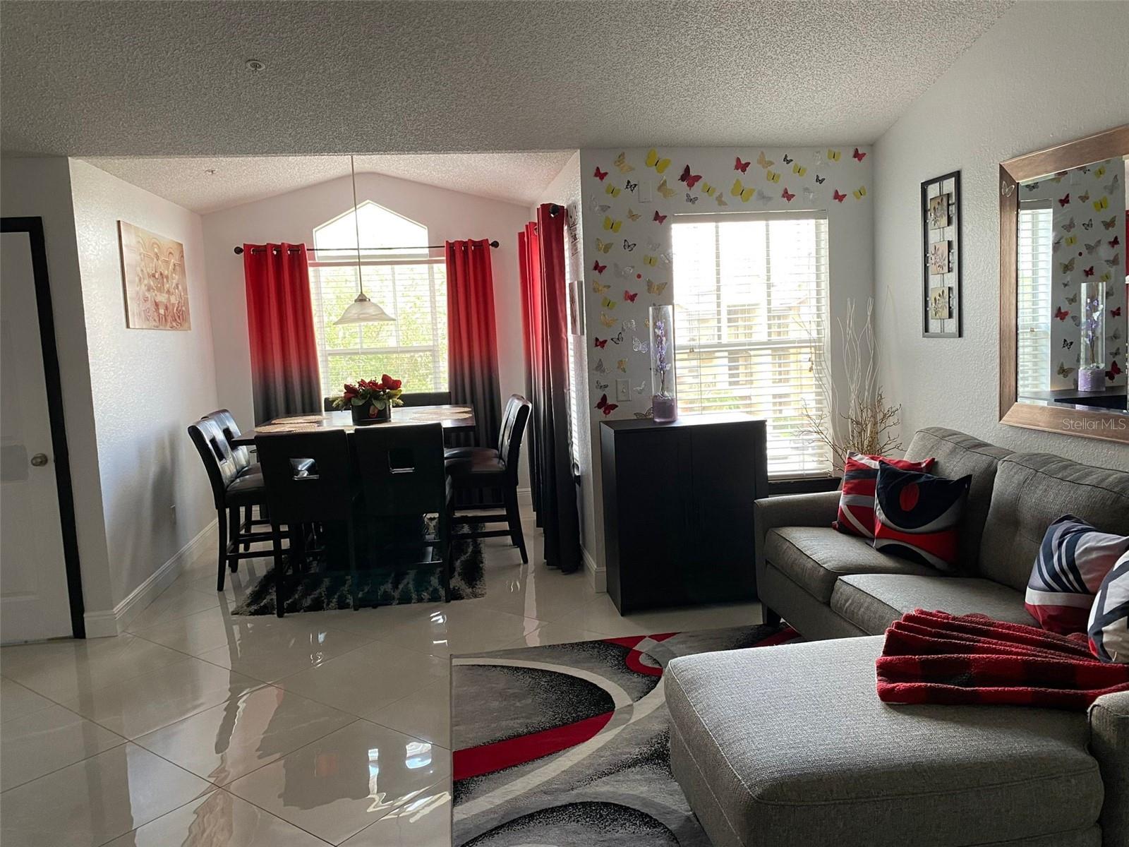 Image 6 of 10 For 2208 Antigua Place 933