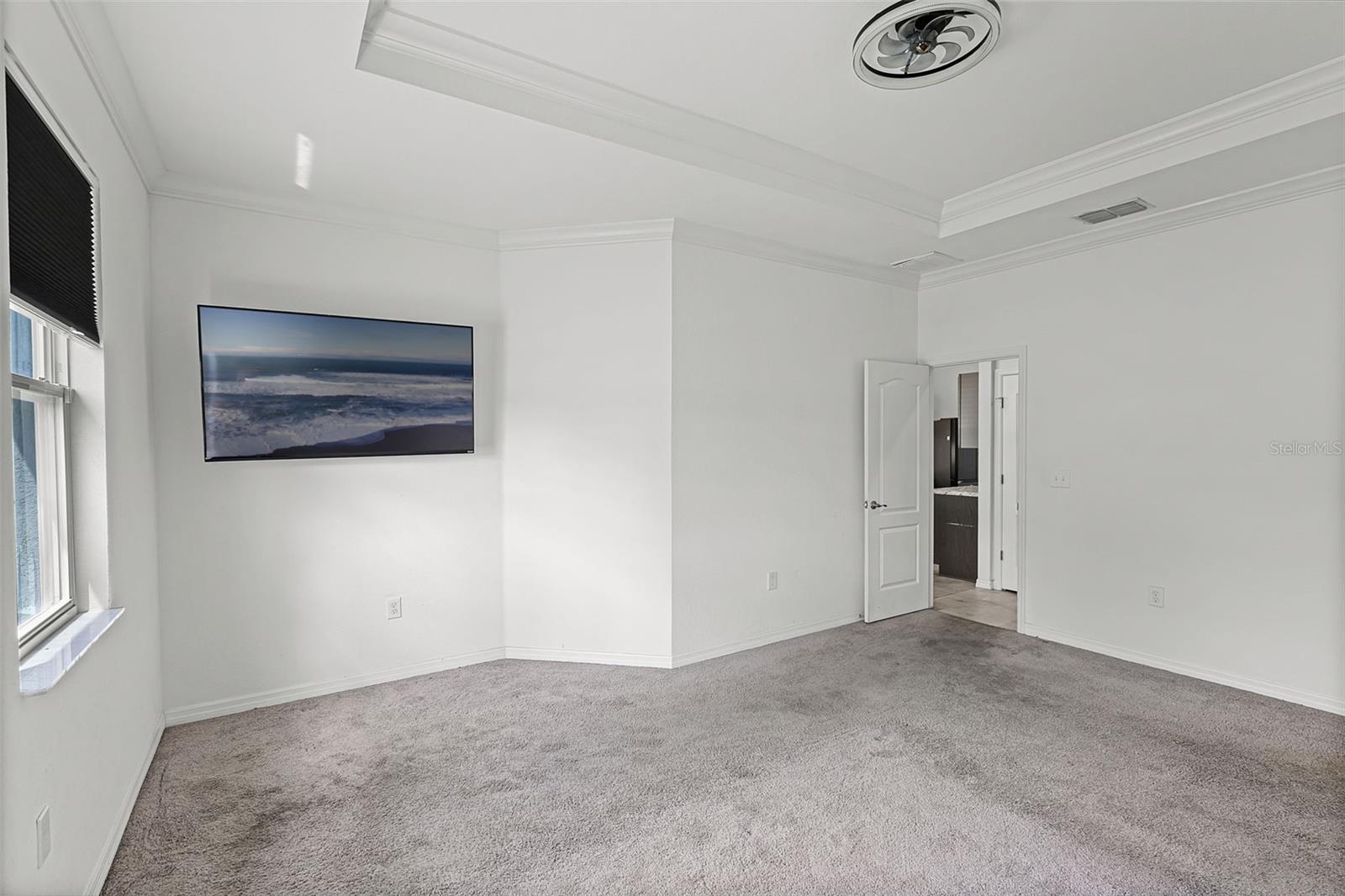 Image 17 of 31 For 804 Channing Street