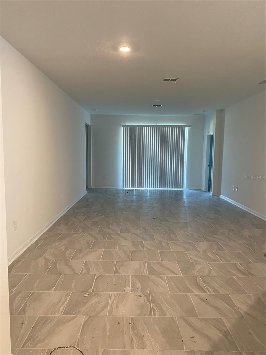 Image 7 of 20 For 577 Silver Palm Drive
